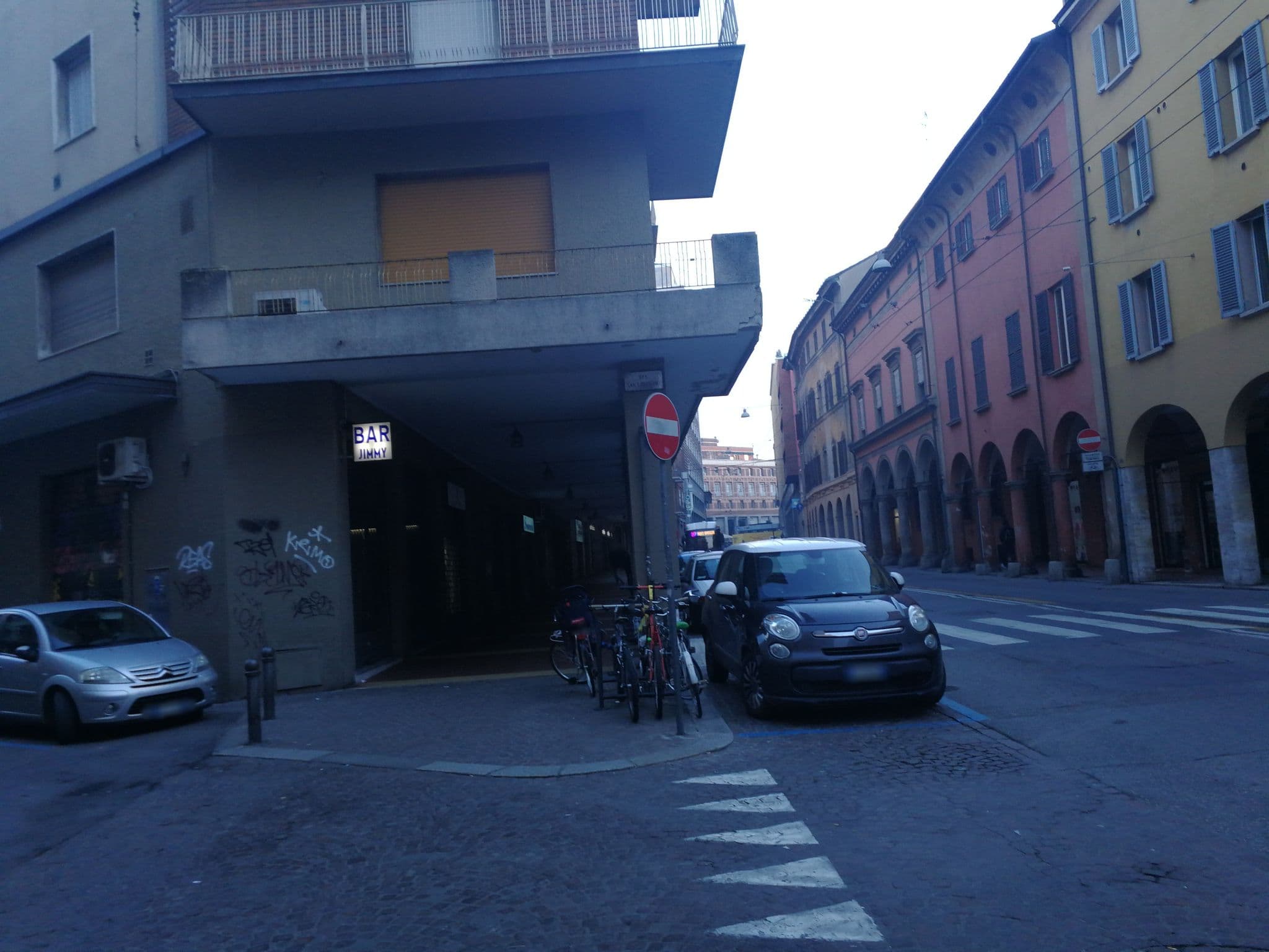 Street view near B&B Big George, Bologna — © linqh (CC BY-SA · Mapillary)