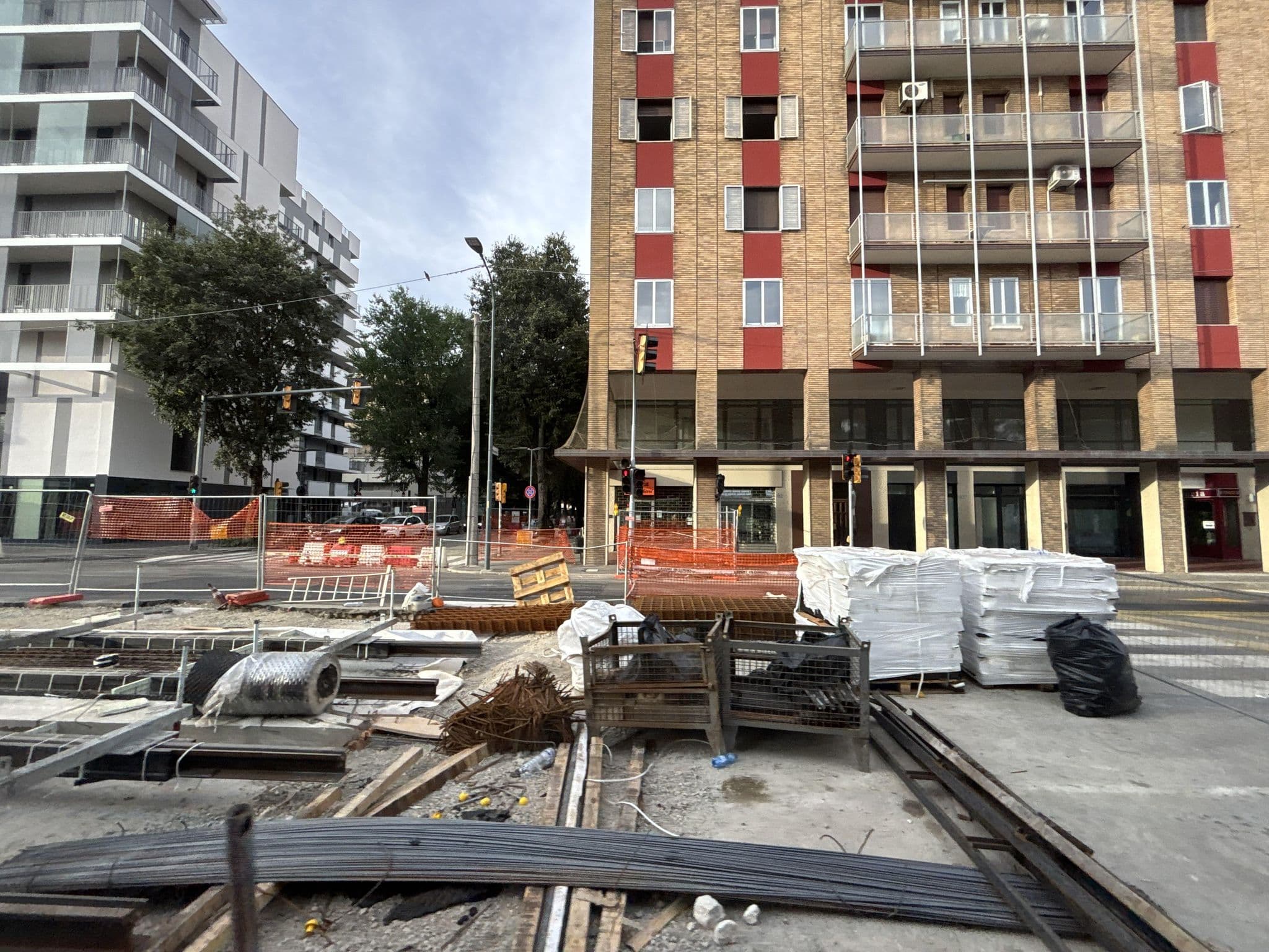 Street view near Bolognamania Apartments-Prime, Bologna — © robot8a (CC BY-SA · Mapillary)