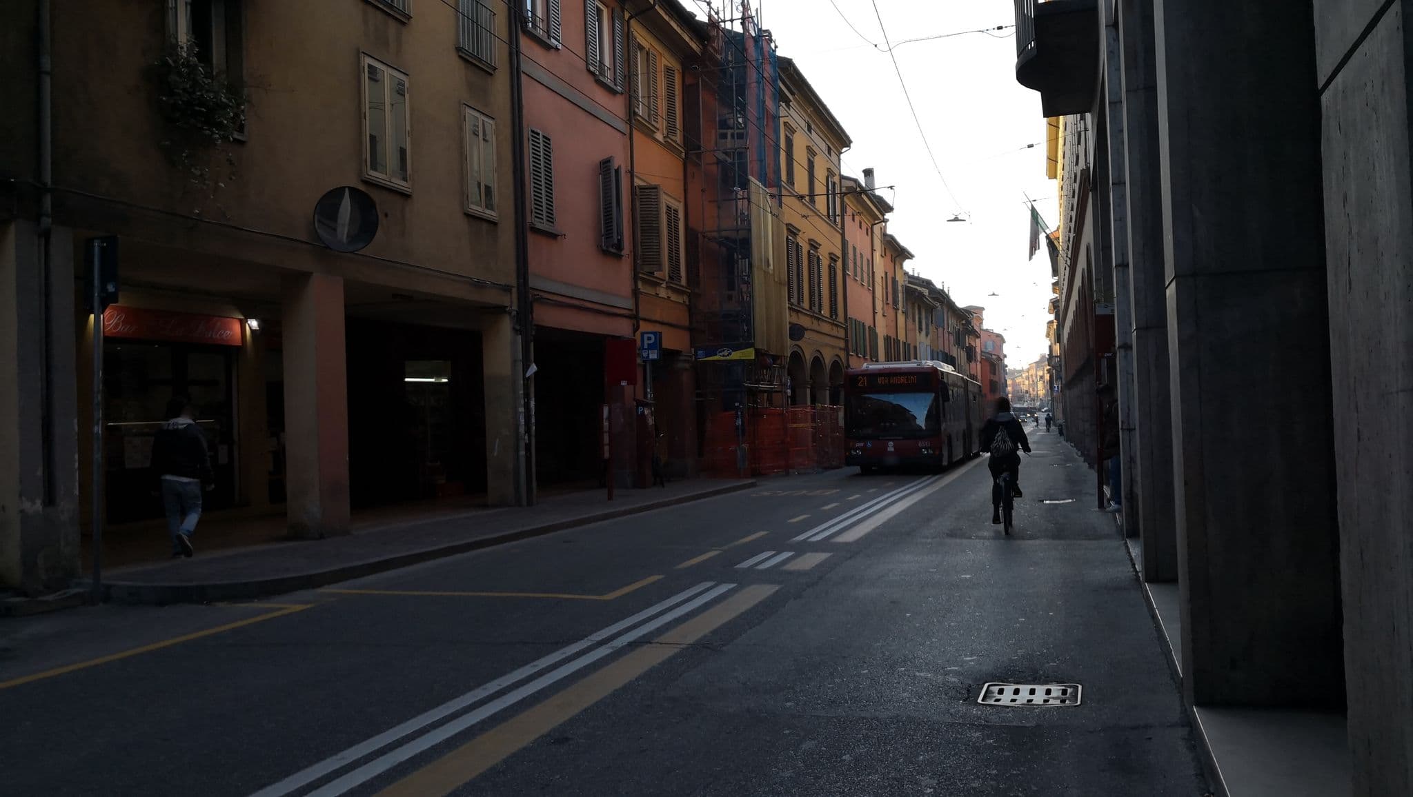 Street view near Guest House Bologna, Bologna — © linqh (CC BY-SA · Mapillary)