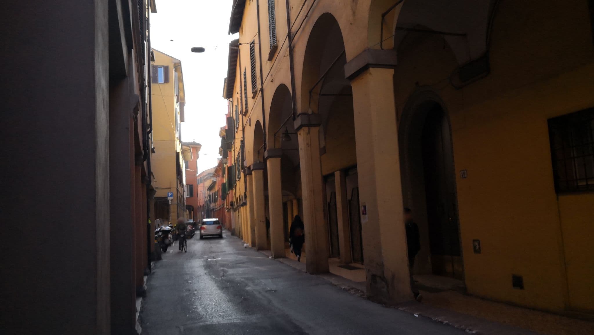 Street view near B&B Appartamentino Nel Centro Di Bologna, Bologna — © linqh (CC BY-SA · Mapillary)