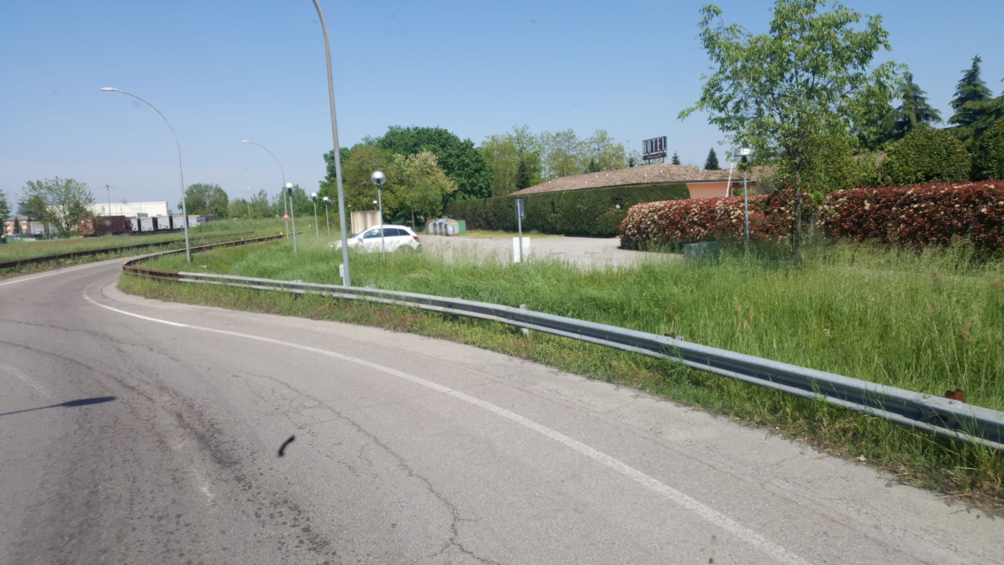 Street view near Hotel Ristorante Bar Magnagallo, Campogalliano — © klimakas (CC BY-SA · Mapillary)