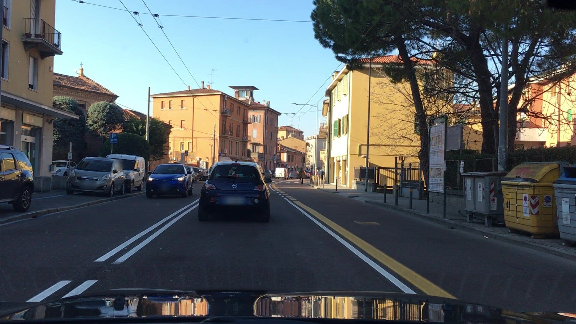 Street view near Appartamento Massarenti, Bologna — © lvl5 (CC BY-SA · Mapillary)