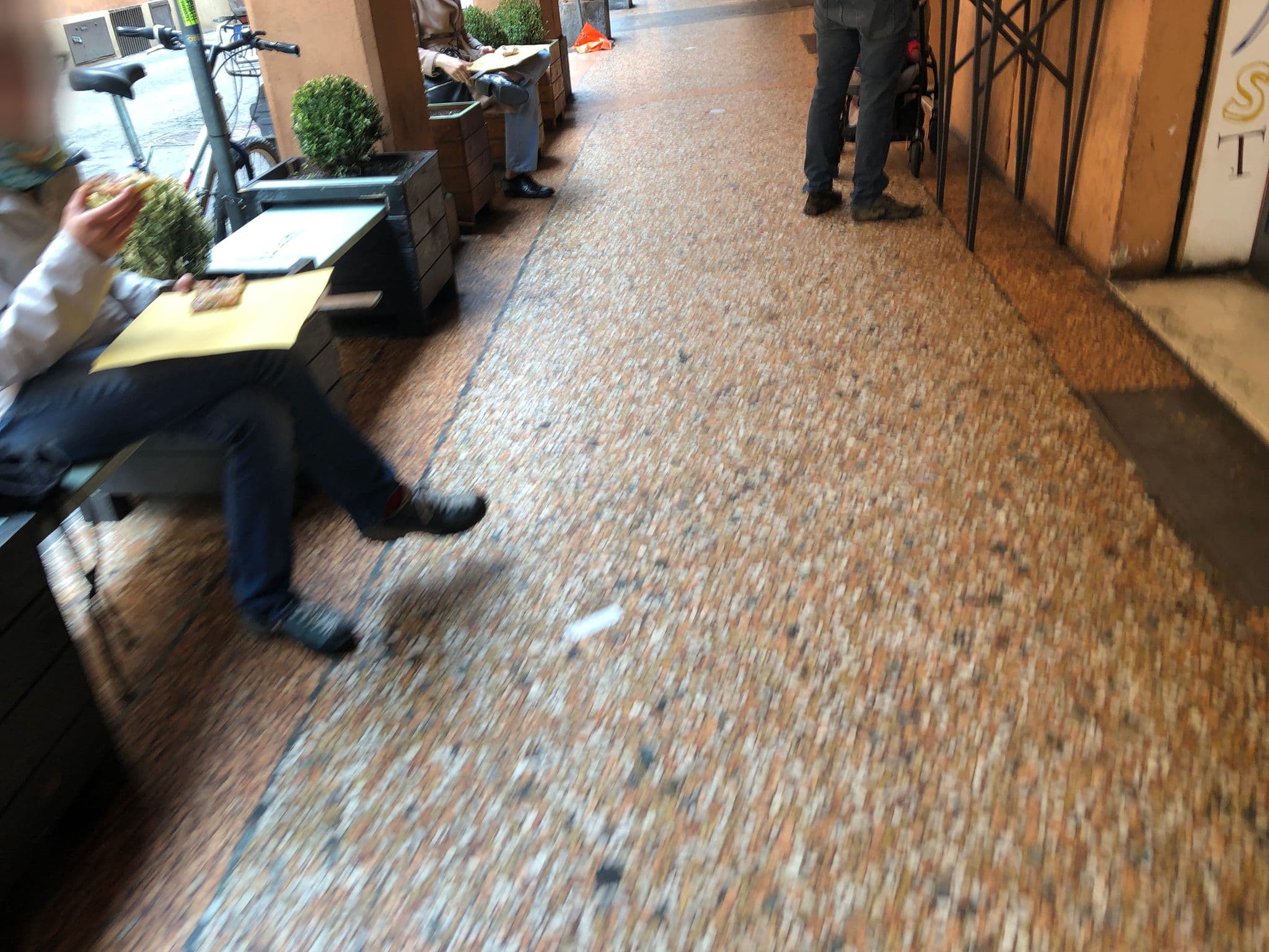 Street view near Bologna RED, Bologna — © fabiofornasari (CC BY-SA · Mapillary)