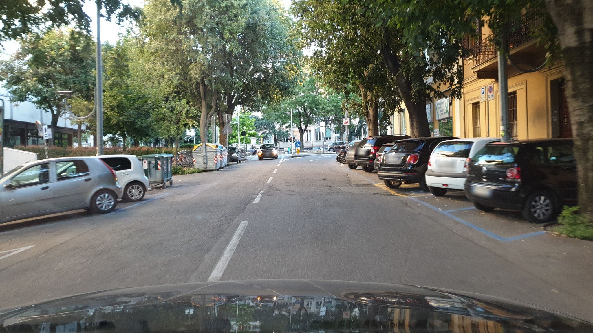 Street view near B&B Sant'Orsola, Bologna — © zerbit (CC BY-SA · Mapillary)