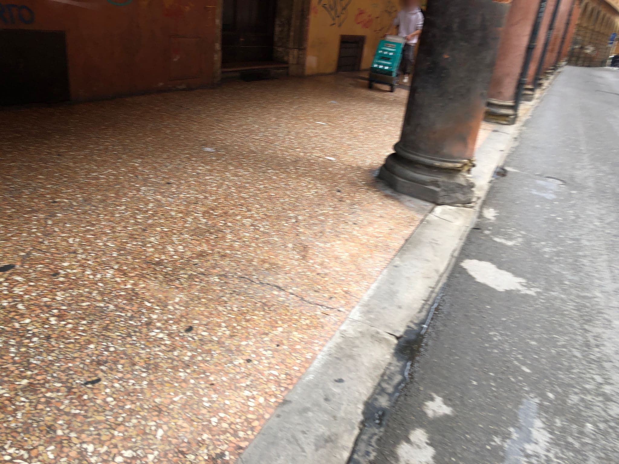 Street view near Residence Vita Studios & Apartments, Bologna — © fabiofornasari (CC BY-SA · Mapillary)