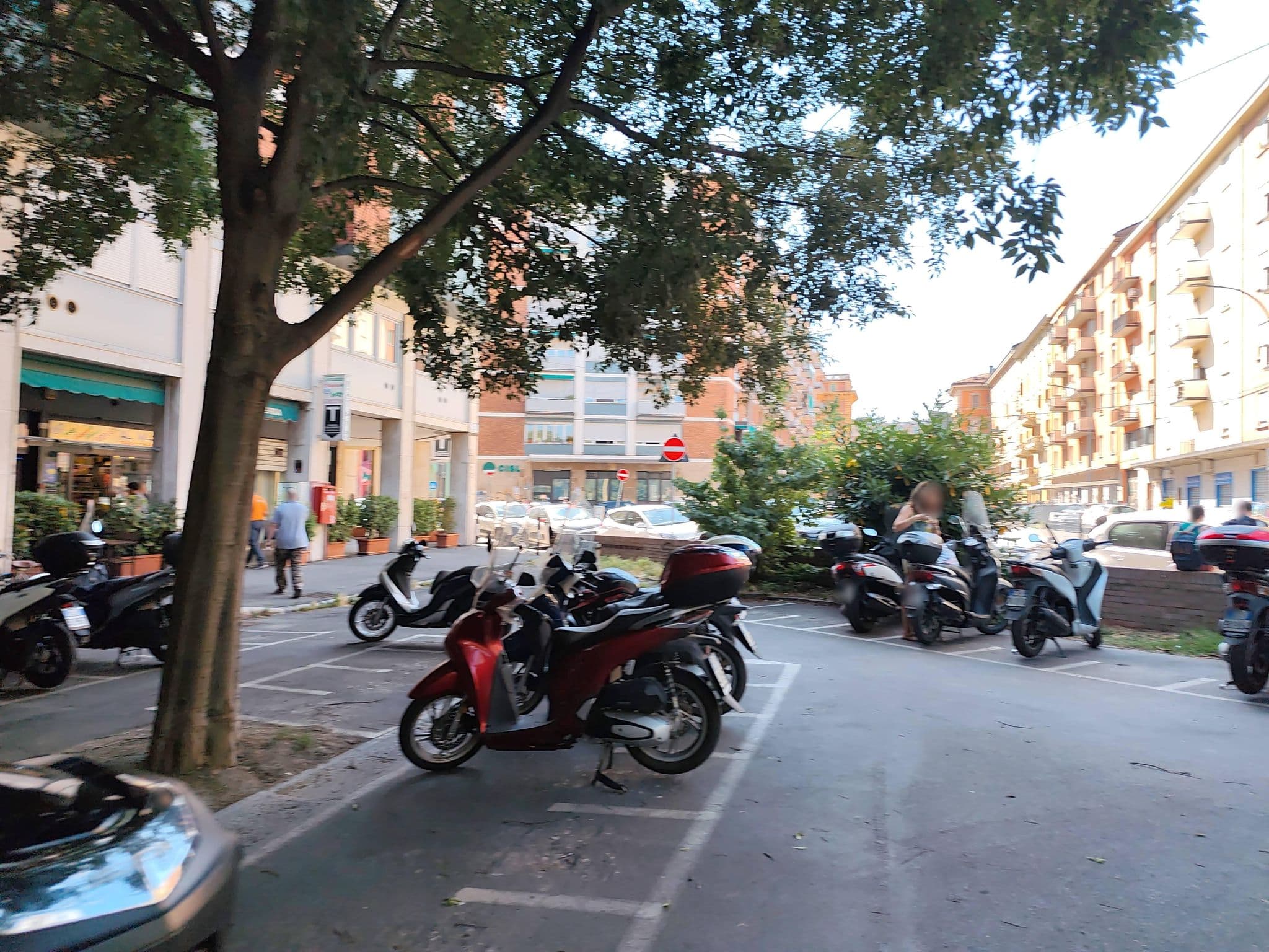Street view near Francy House Bologna, Bologna — © eandre (CC BY-SA · Mapillary)