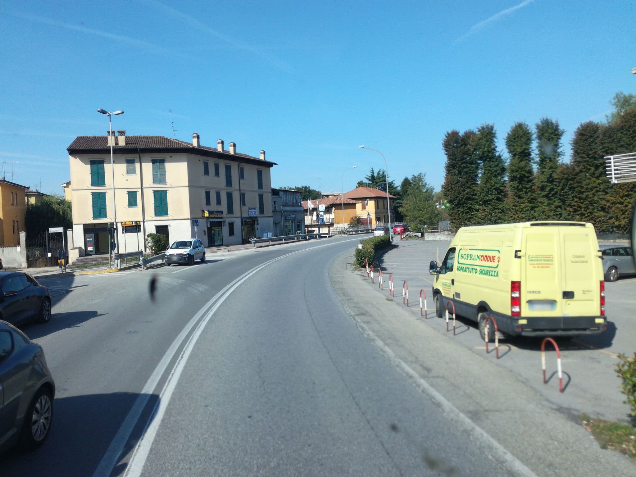 Street view near Air Bag Hotel Motel, Tavazzano — © klimakas (CC BY-SA · Mapillary)
