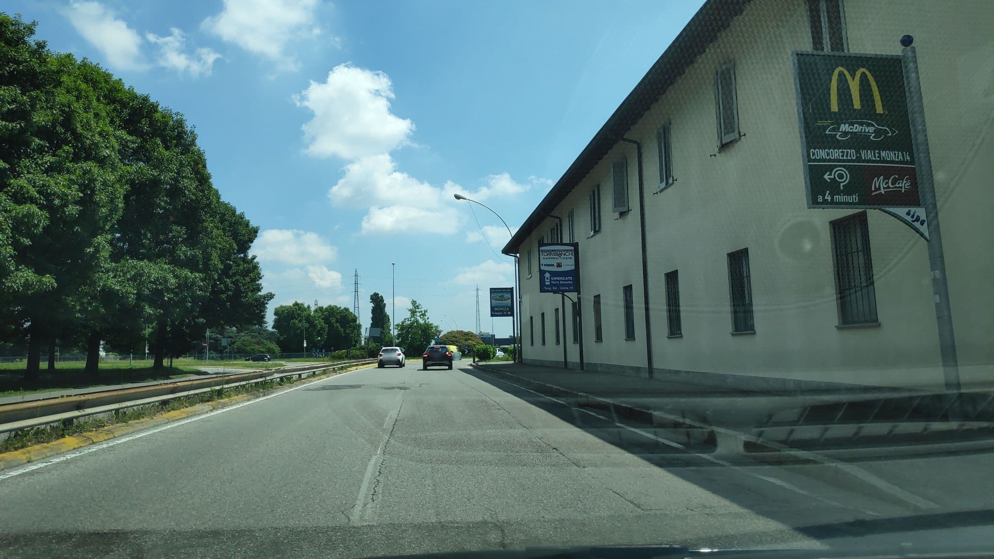Street view near Residenza Cantalupo, Concorezzo — © marcuscalabresus (CC BY-SA · Mapillary)