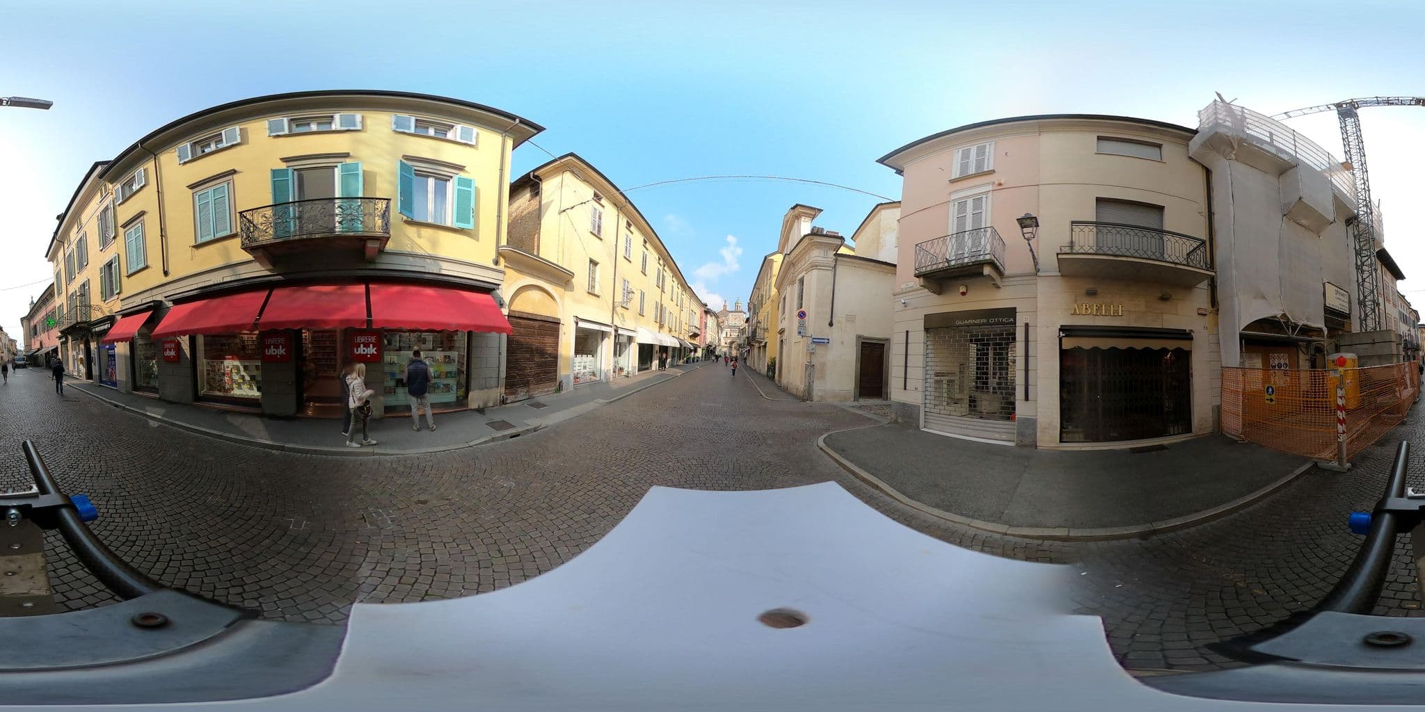 Street view near Sweet Home Pitti, Crema — © wegavision (CC BY-SA · Mapillary)