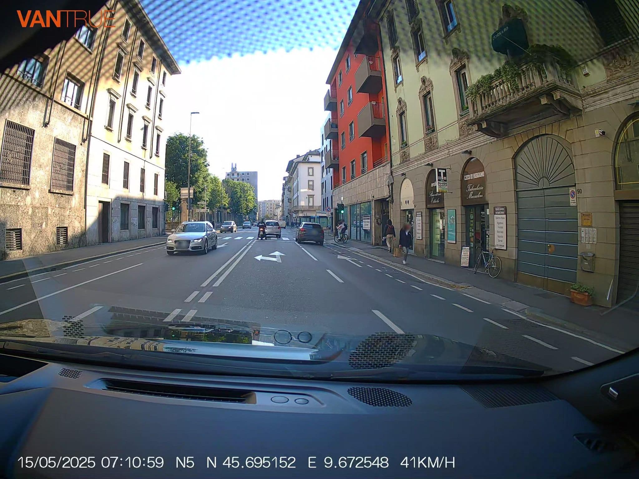 Street view near CentralInn, Bergamo — © renaultgt (CC BY-SA · Mapillary)