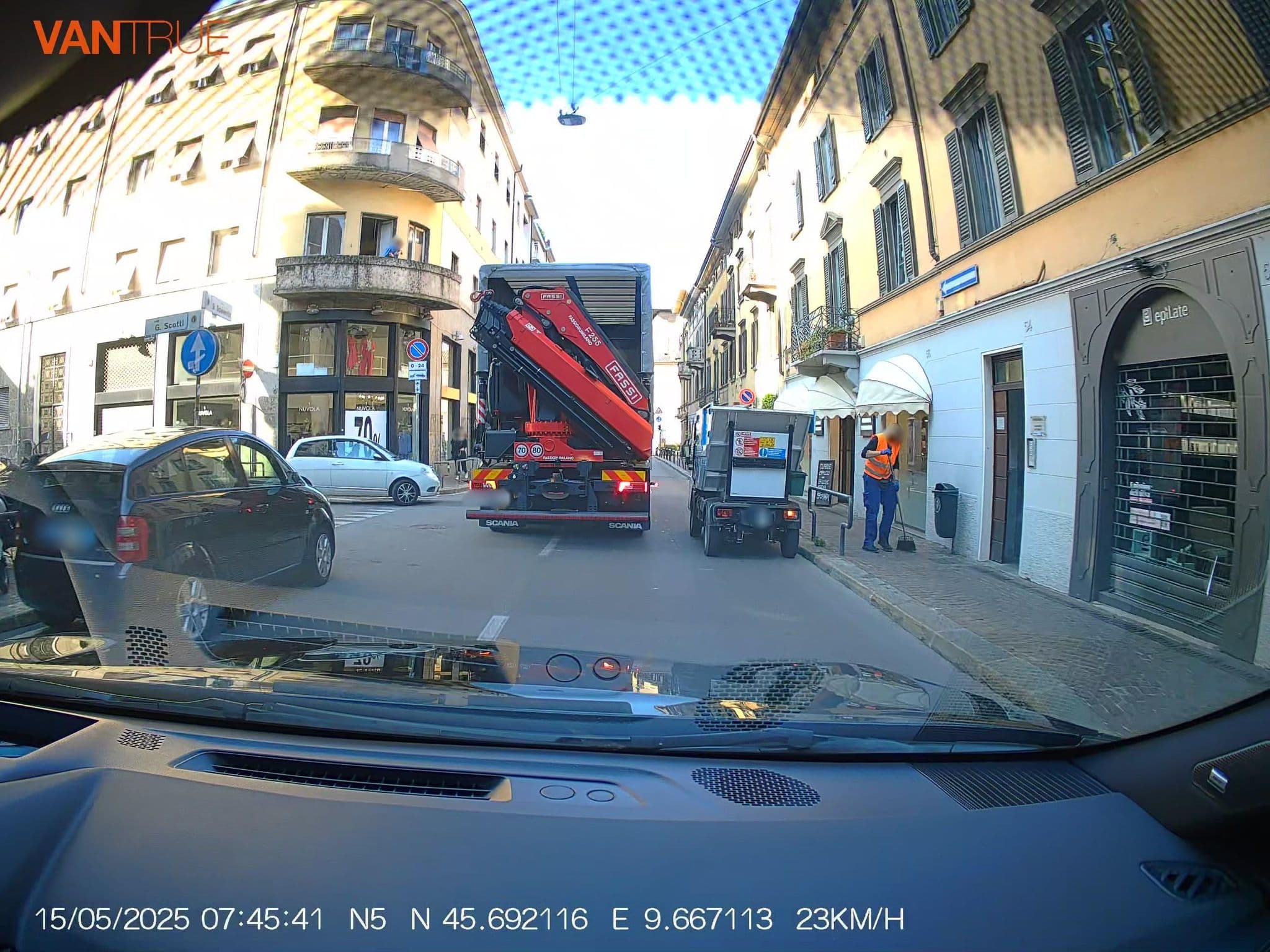 Street view near Baker Street, Bergamo — © renaultgt (CC BY-SA · Mapillary)