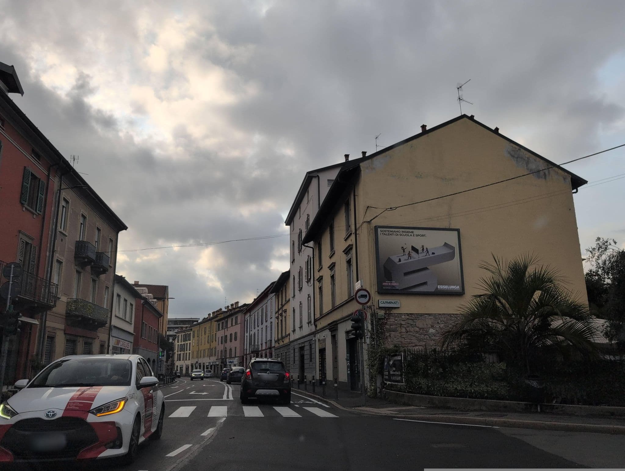 Street view near Al Centro Storico, Bergamo — © ivanbranco (CC BY-SA · Mapillary)
