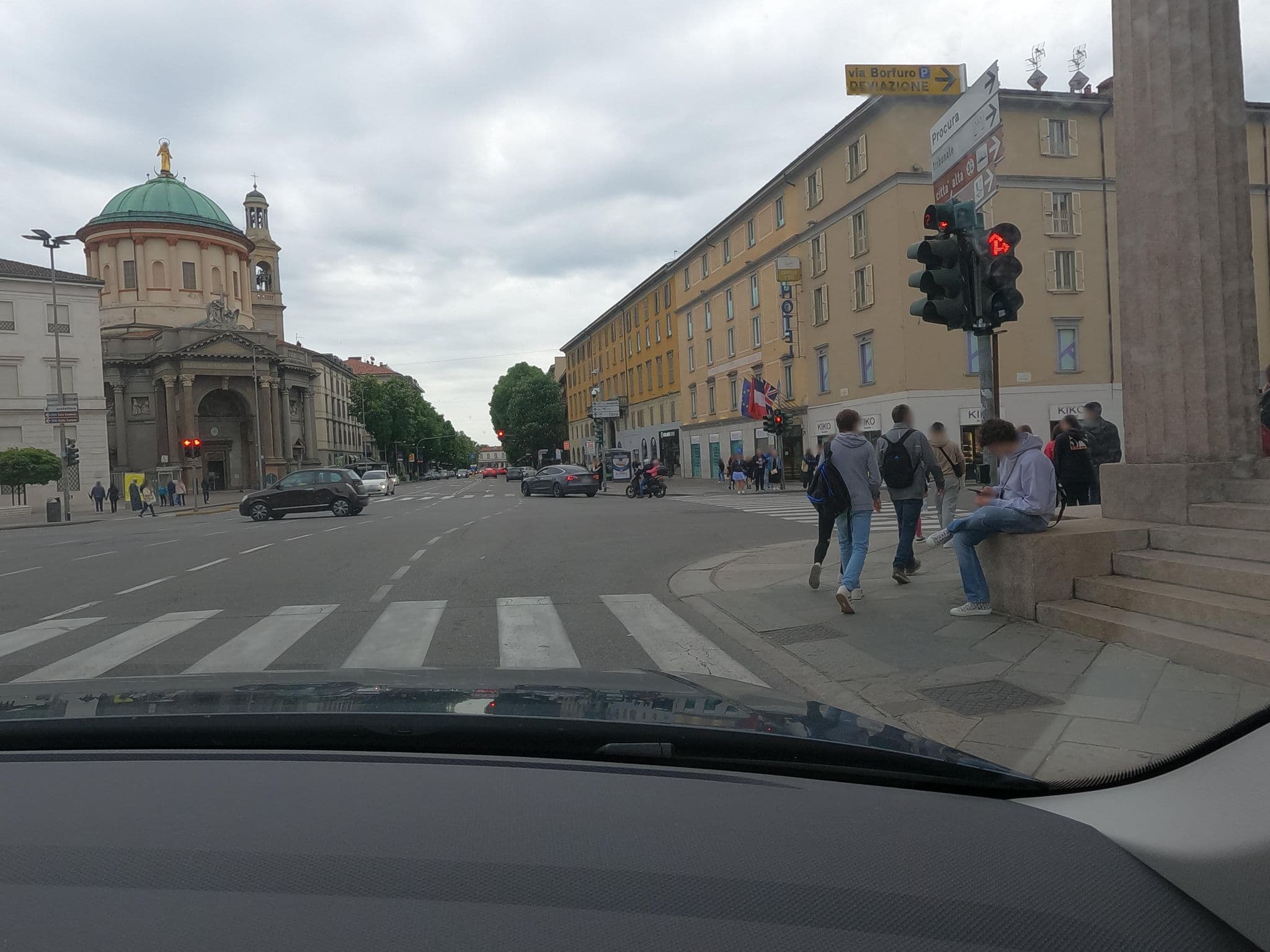 Street view near Porta Nuova Bergamo Apartments B&B, Bergamo — © borovac (CC BY-SA · Mapillary)
