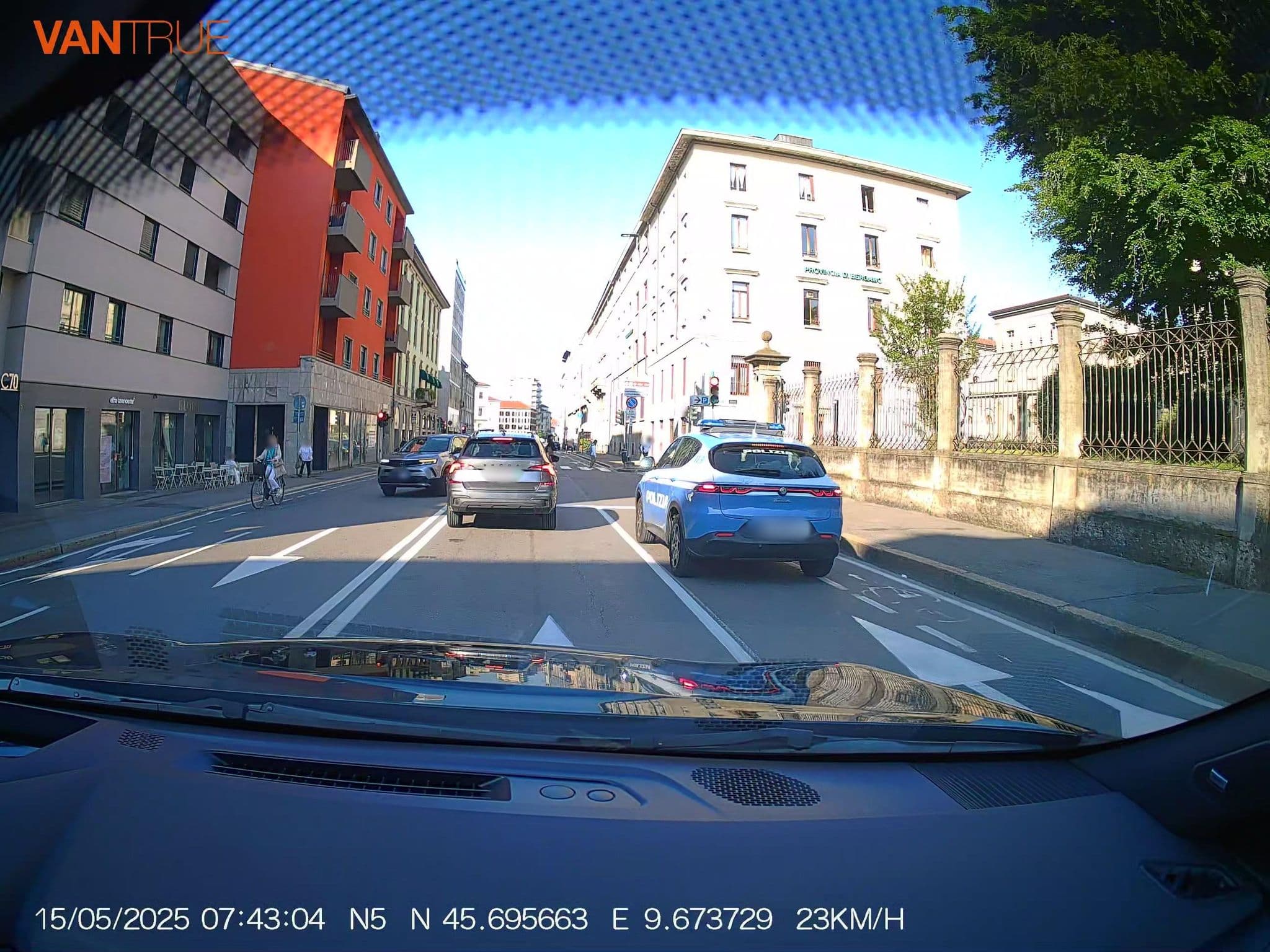 Street view near BGY Central Apartments, Bergamo — © renaultgt (CC BY-SA · Mapillary)