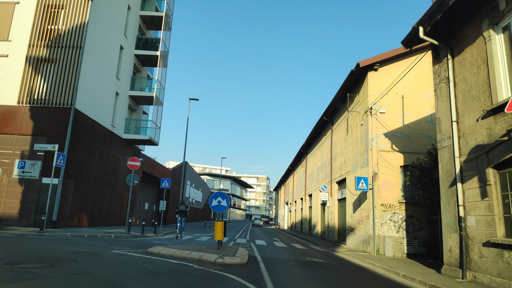 Street view near Casa Vacanze Margarita, Bergamo — © marcuscalabresus (CC BY-SA · Mapillary)