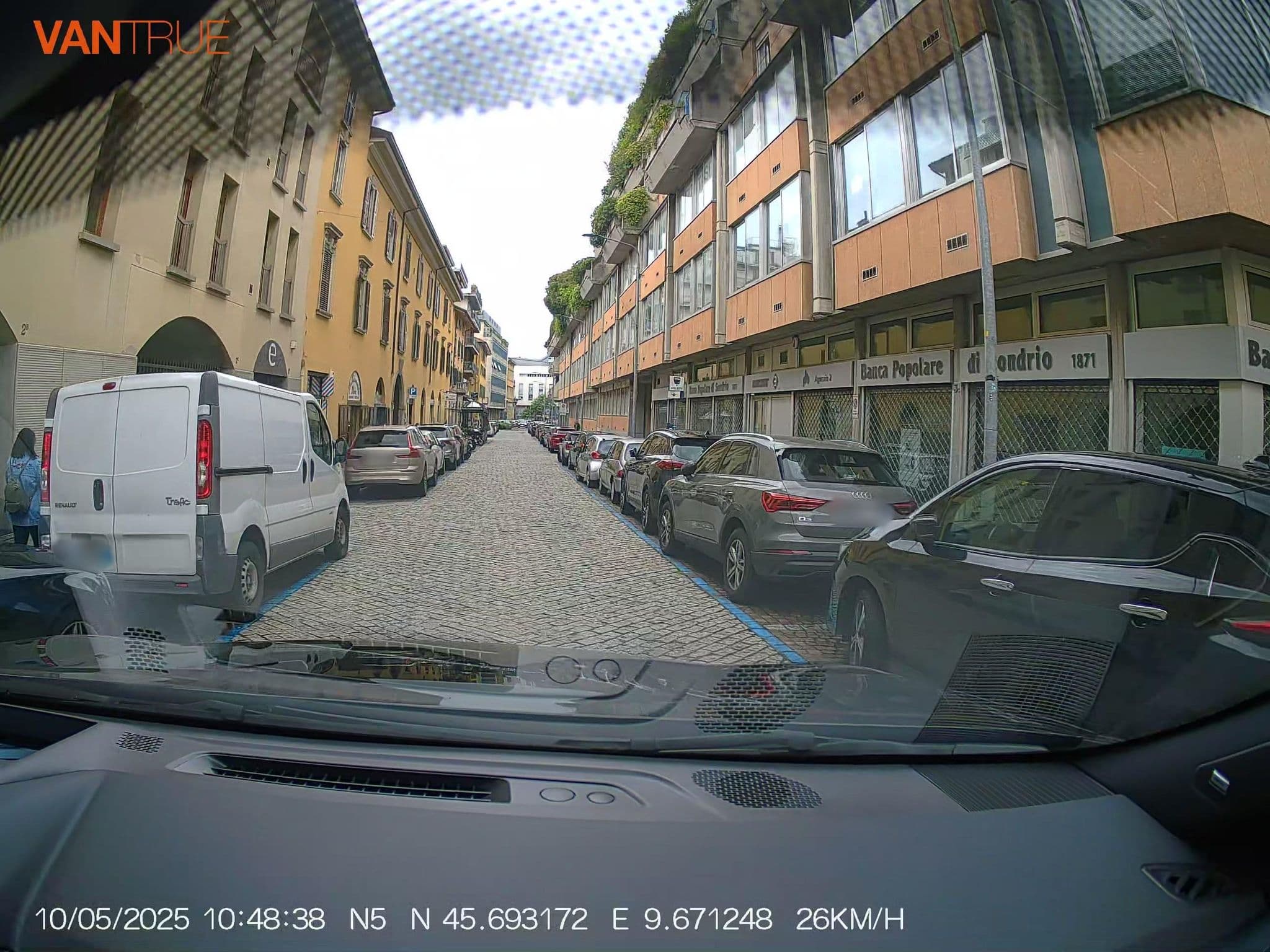 Street view near In Centro Bed&Breakfast, Bergamo — © renaultgt (CC BY-SA · Mapillary)