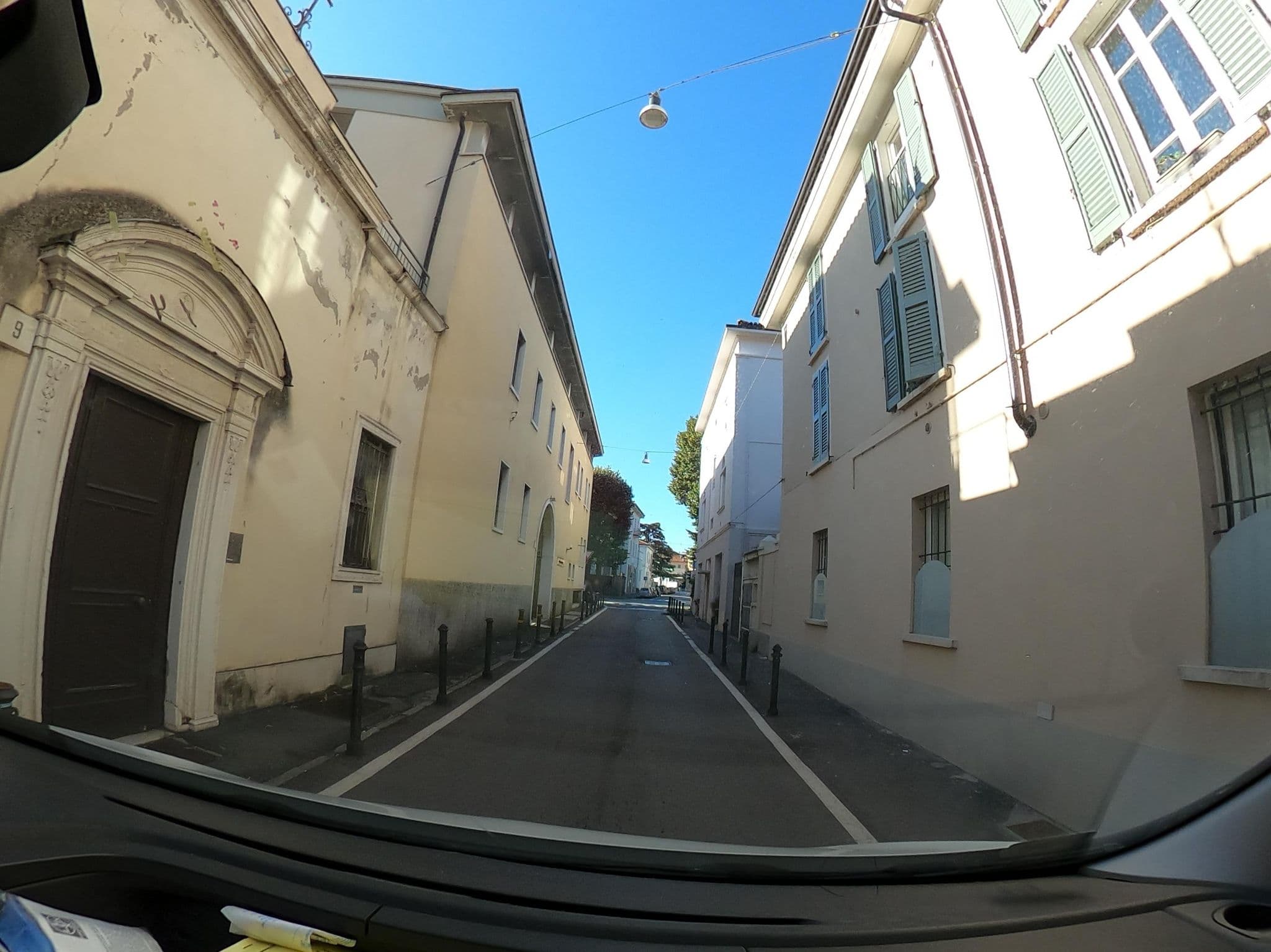 Street view near Provincia di Lombardia San Carlo Borromeo dei Frati Minori, Brescia — © vst (CC BY-SA · Mapillary)