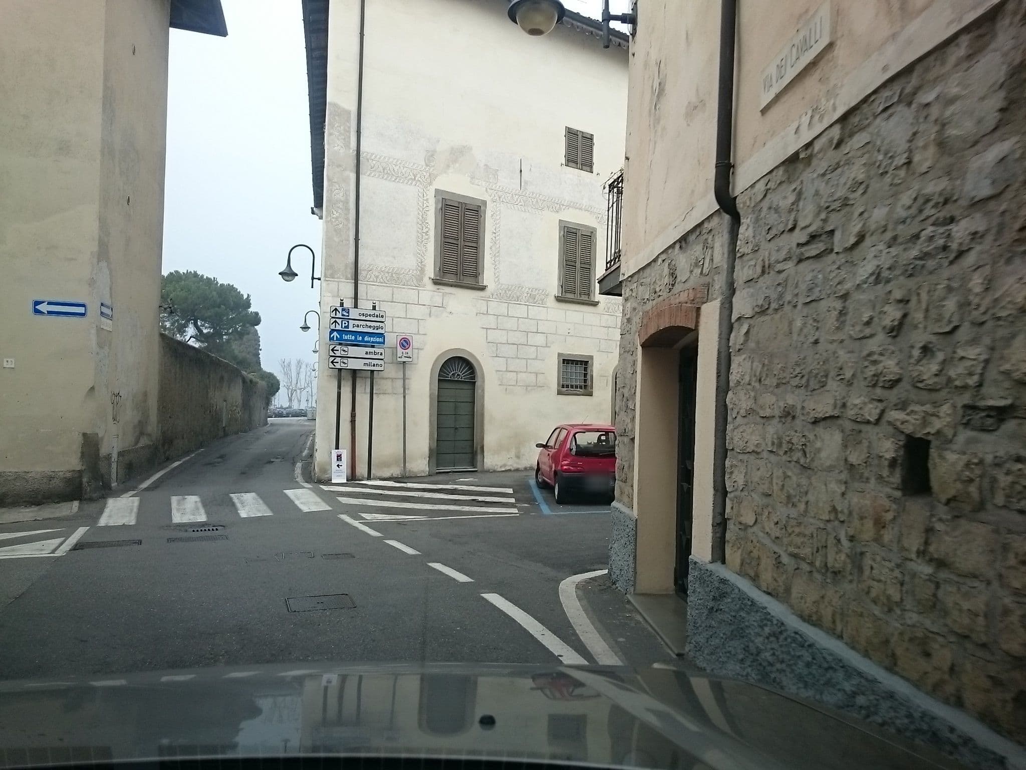 Street view near Appartamento Piuisna, Iseo — © voschix (CC BY-SA · Mapillary)