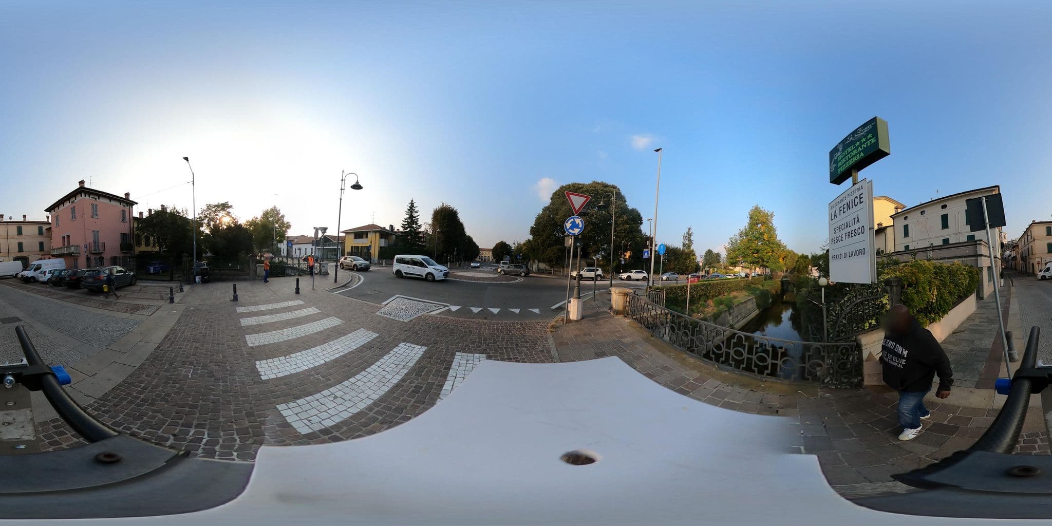 Street view near La Fenice, Chiari — © wegavision (CC BY-SA · Mapillary)