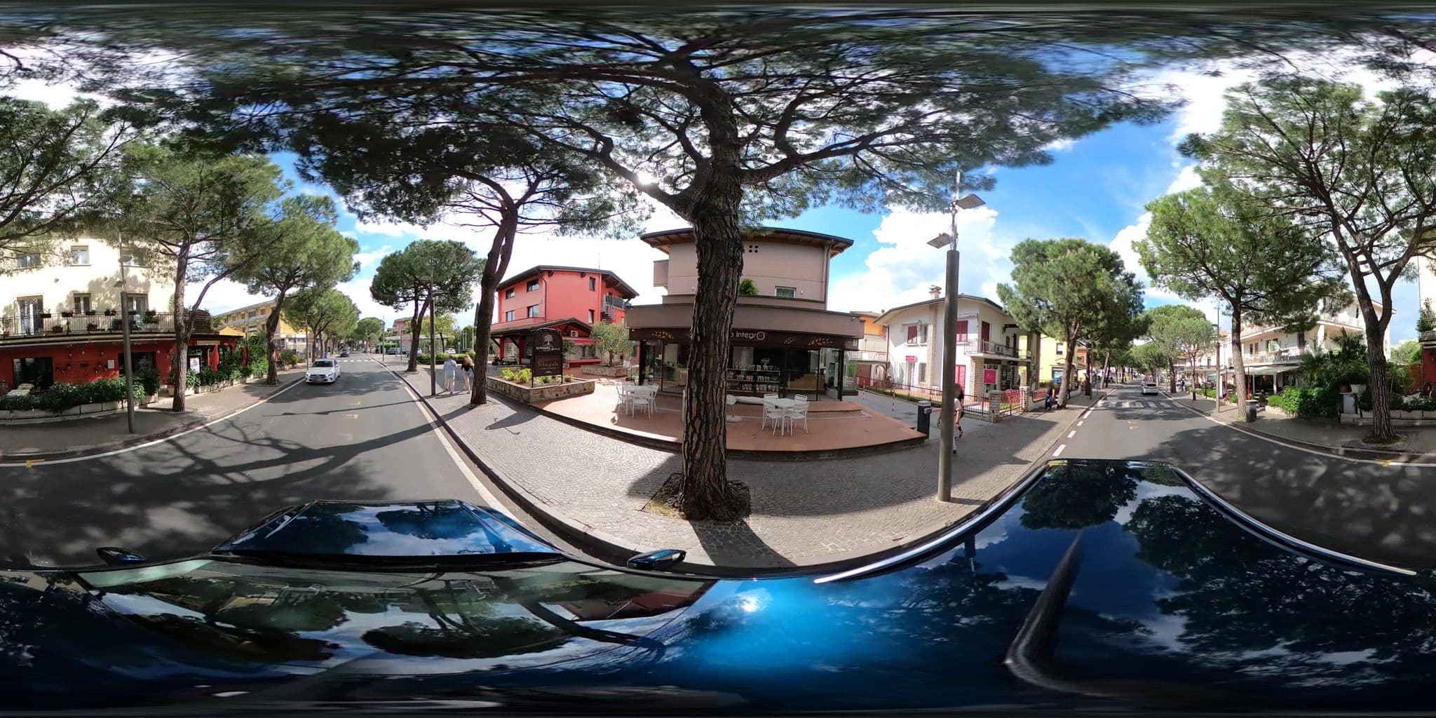 Street view near Appartamenti La Piazzetta Sirmione, Sirmione — © borovac (CC BY-SA · Mapillary)