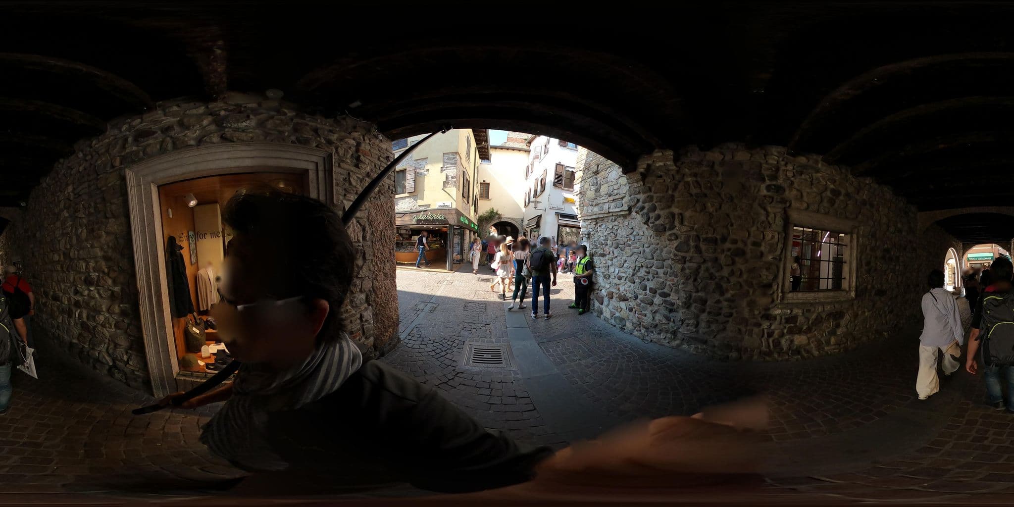 Street view near Albergo Hotel Speranza, Sirmione — © mapconcierge (CC BY-SA · Mapillary)