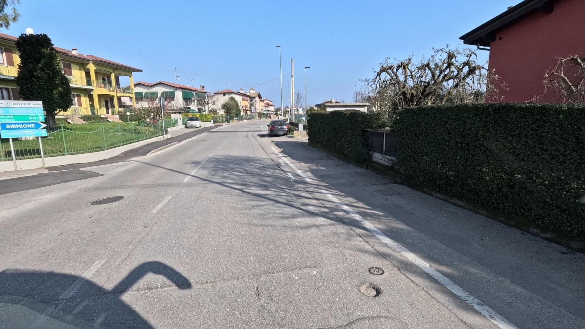 Street view near Gardappartamenti Artisti Pool, San Martino della Battaglia — © bct (CC BY-SA · Mapillary)