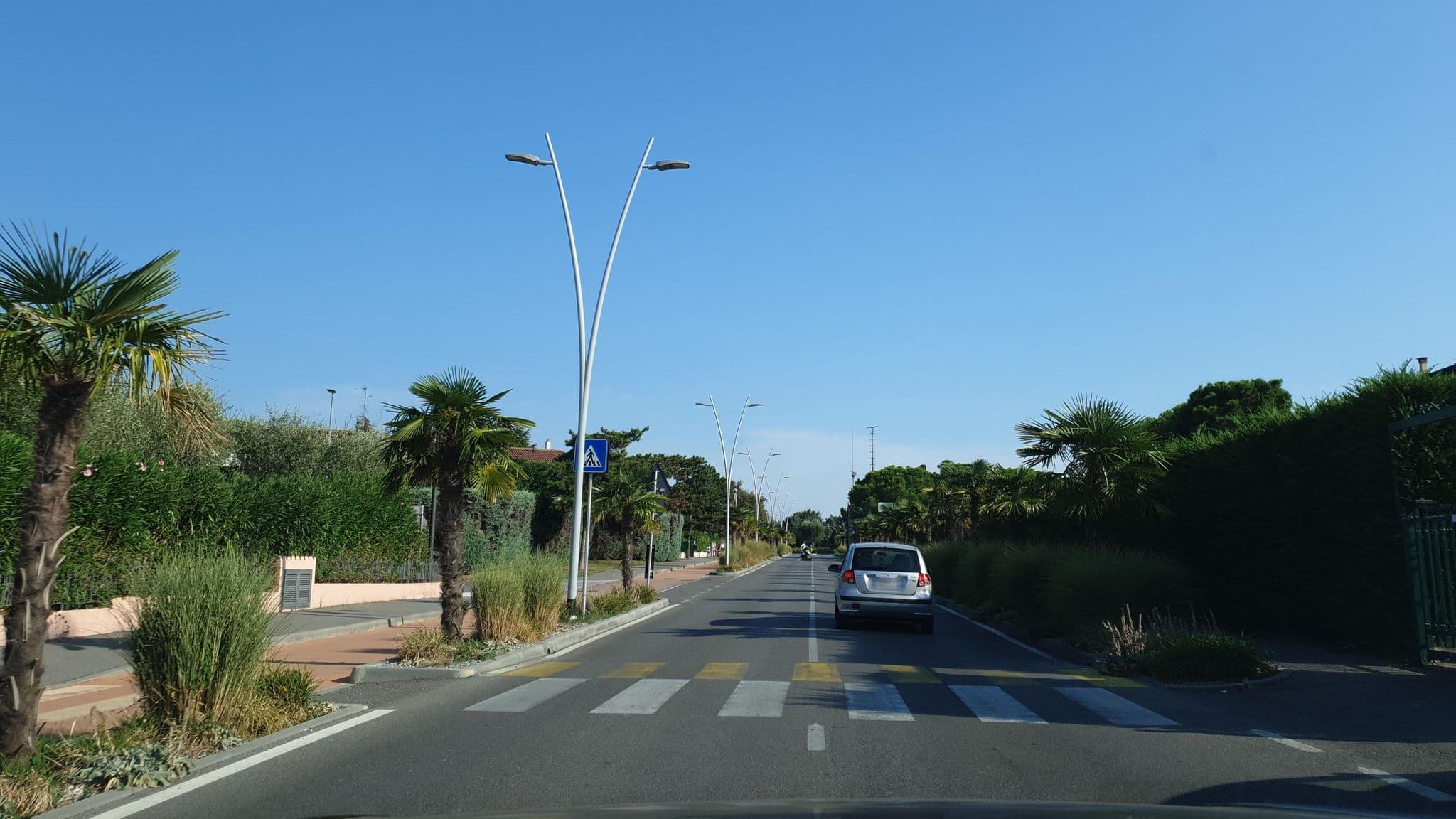 Street view near Albergo Bagner di Biolchi Bruno e C, Sirmione — © jopparn (CC BY-SA · Mapillary)