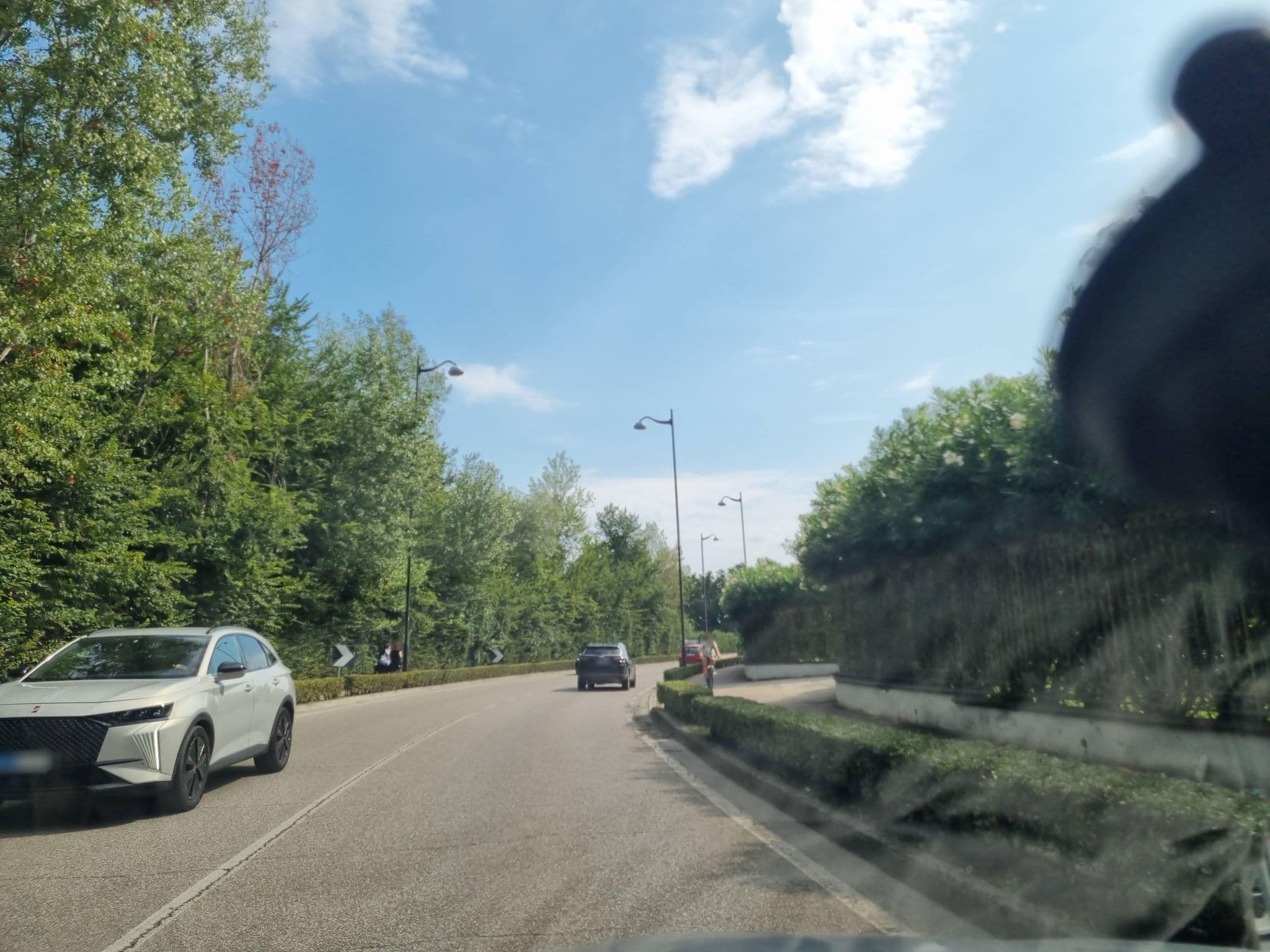 Street view near Pool, San Martino della Battaglia — © dsmm (CC BY-SA · Mapillary)