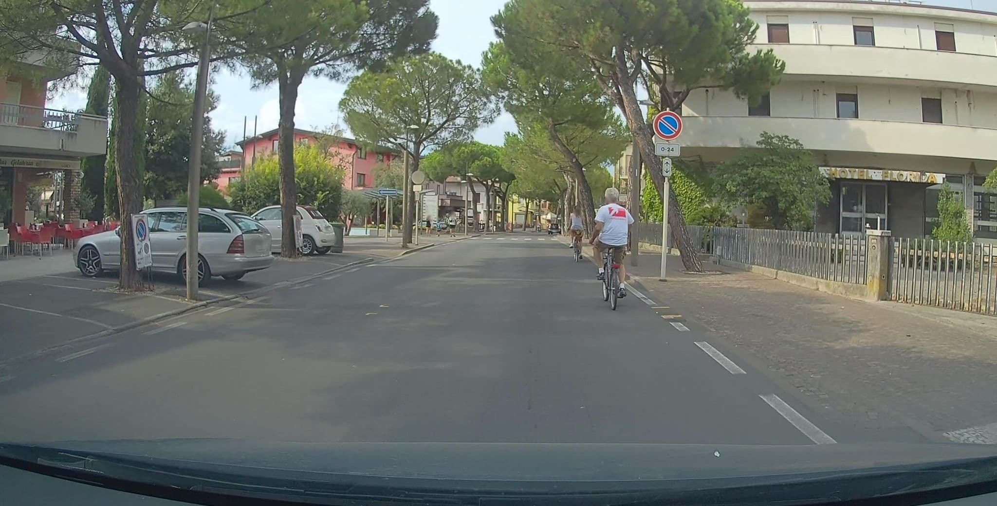 Street view near Hotel Olimpia, San Martino della Battaglia — © gpsmapper (CC BY-SA · Mapillary)