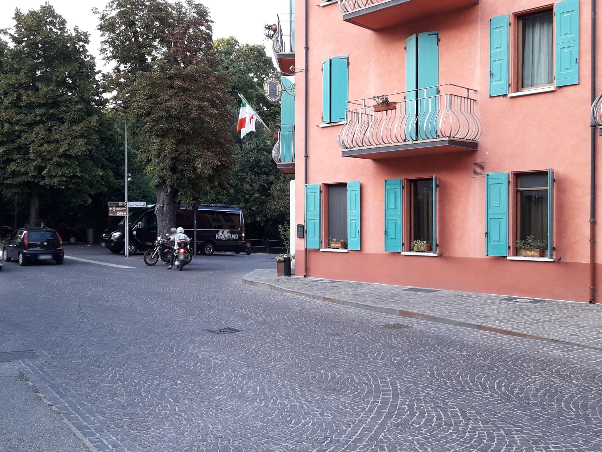 Street view near Agriturismo Cascina Le Volpi, Solferino — © marcussacapuces91 (CC BY-SA · Mapillary)