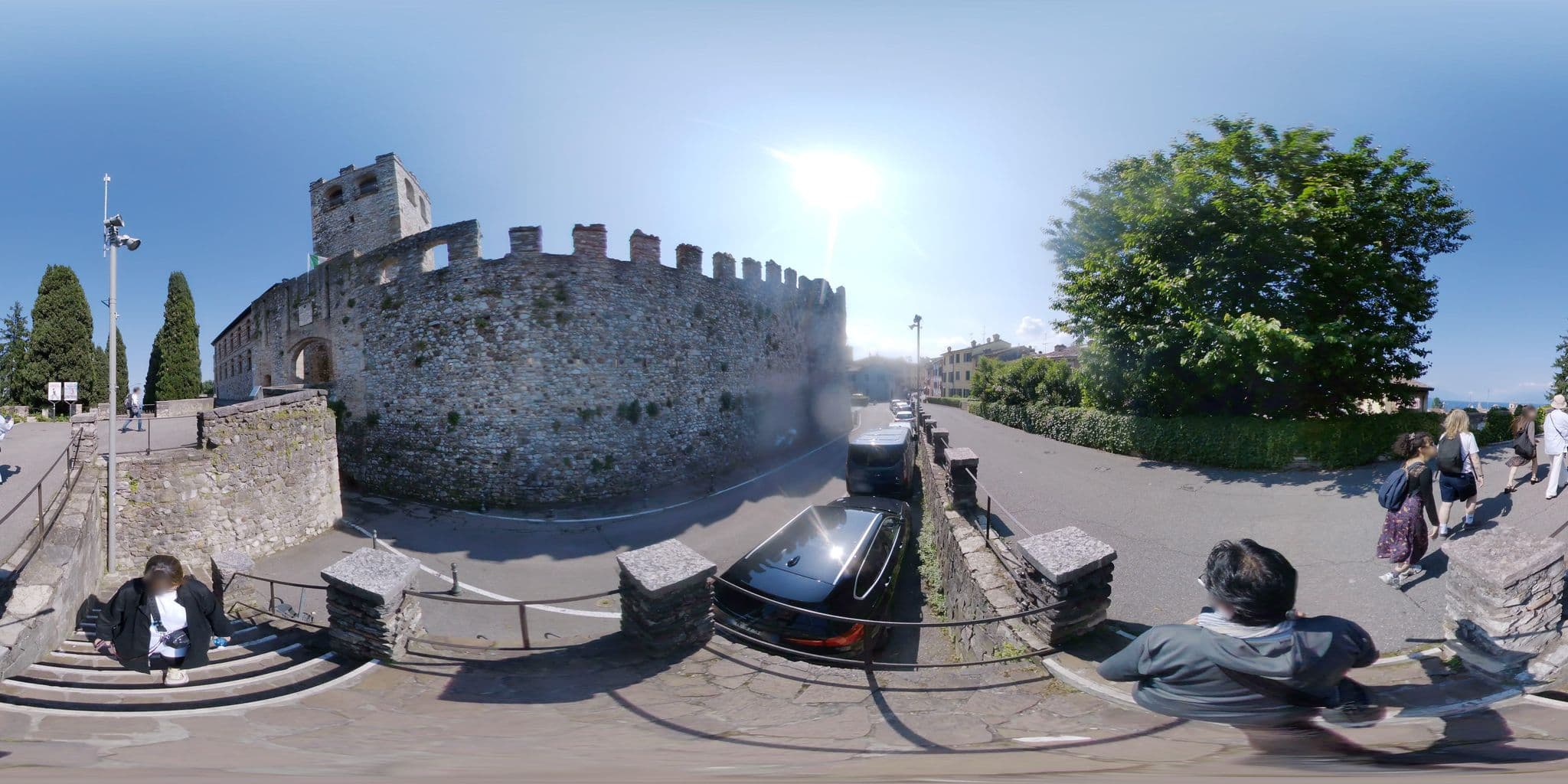 Street view near The Tower of the Old King, Desenzano del Garda — © mapconcierge (CC BY-SA · Mapillary)
