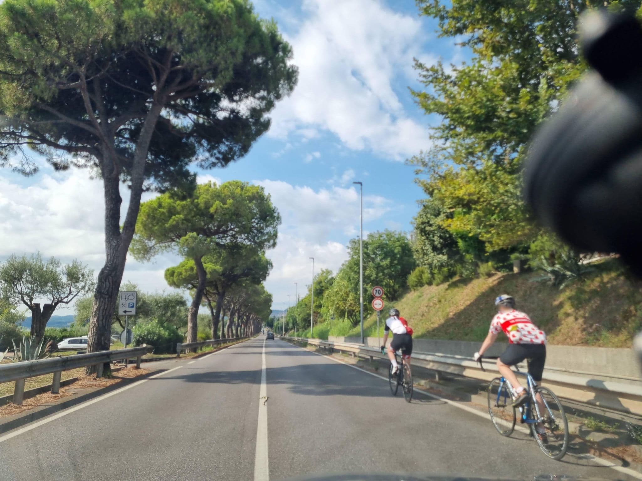 Street view near Olivo Rooms, Moniga del Garda — © dsmm (CC BY-SA · Mapillary)