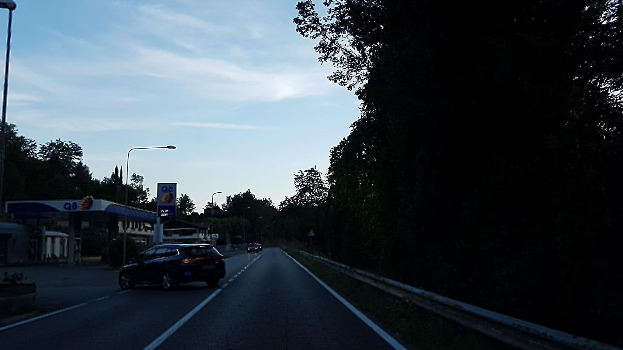 Street view near Hotel Edonè, Roè Volciano — © jopparn (CC BY-SA · Mapillary)
