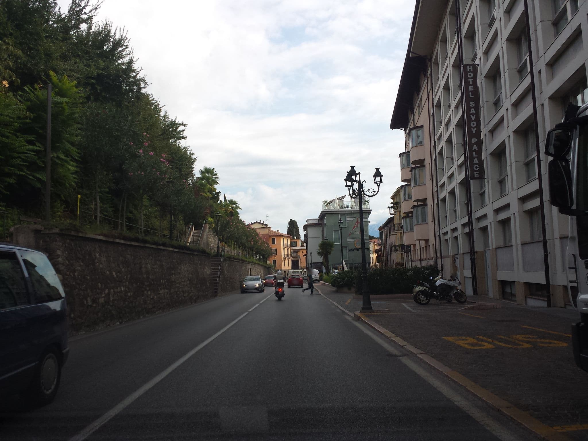 Street view near Villa Paradiso SRL, Gardone Riviera — © lucamenini (CC BY-SA · Mapillary)