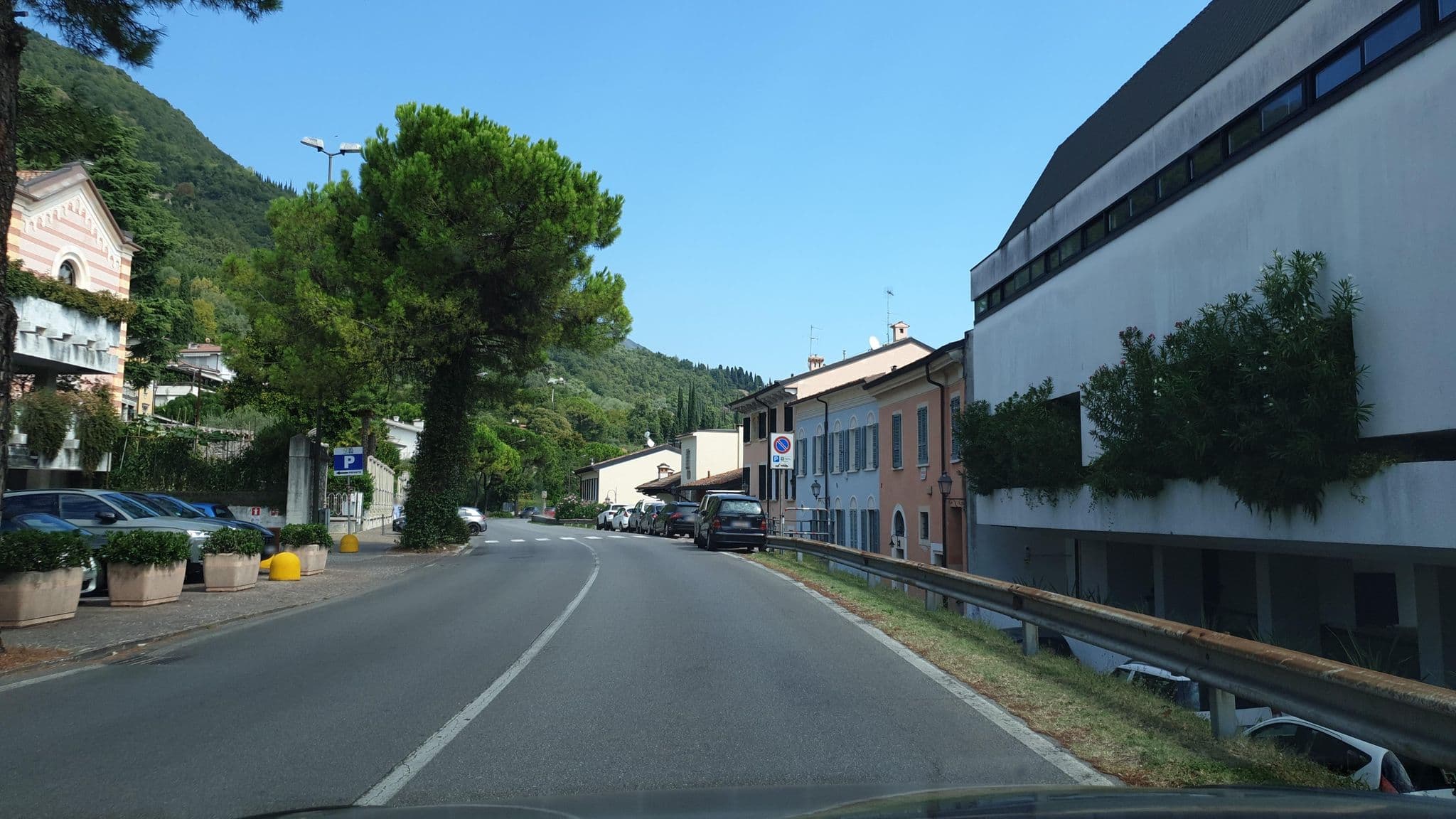 Street view near Casa Vistabella, Salò — © jopparn (CC BY-SA · Mapillary)