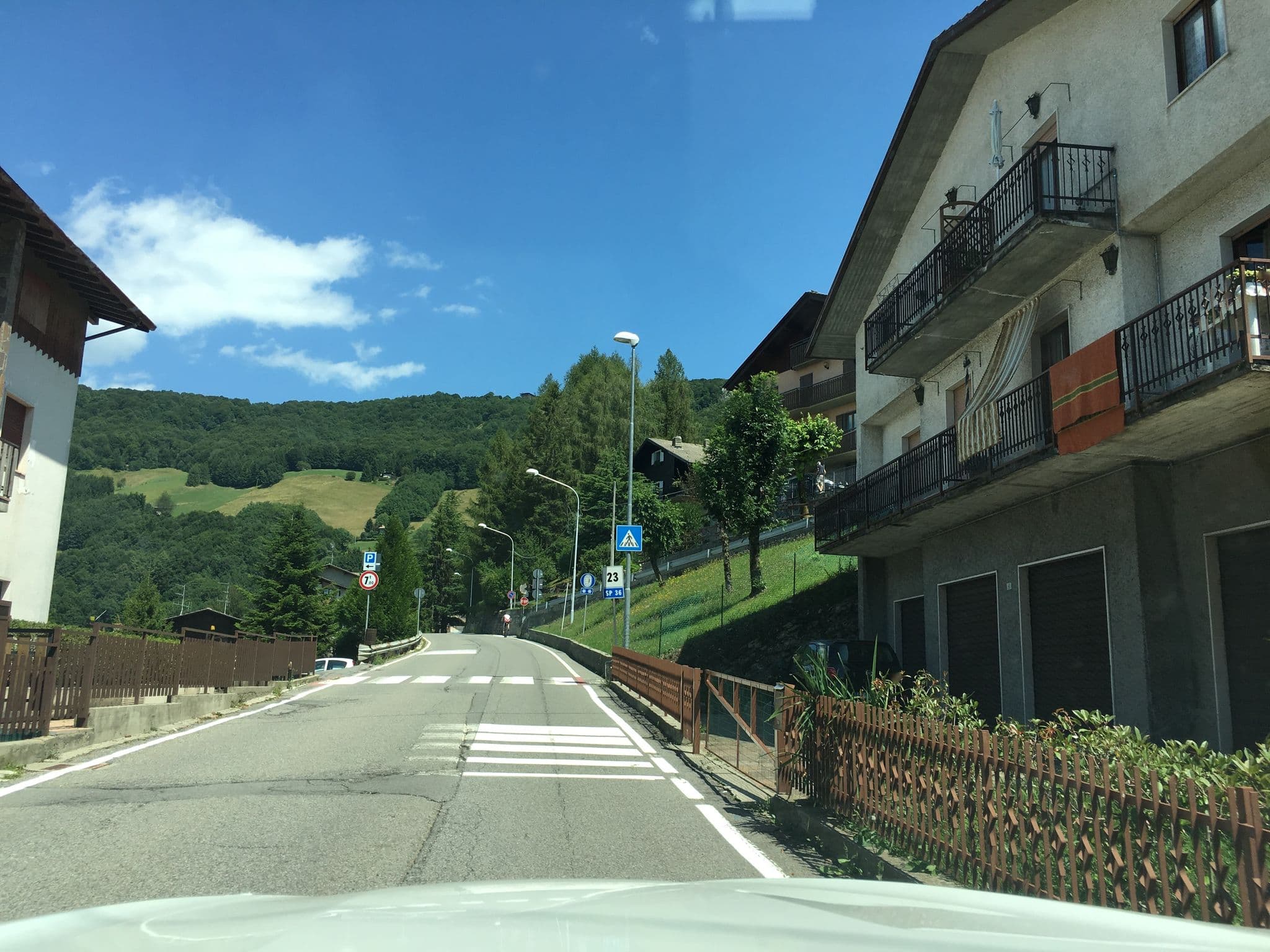 Street view near Belvedere, Selvino — © adirricor (CC BY-SA · Mapillary)