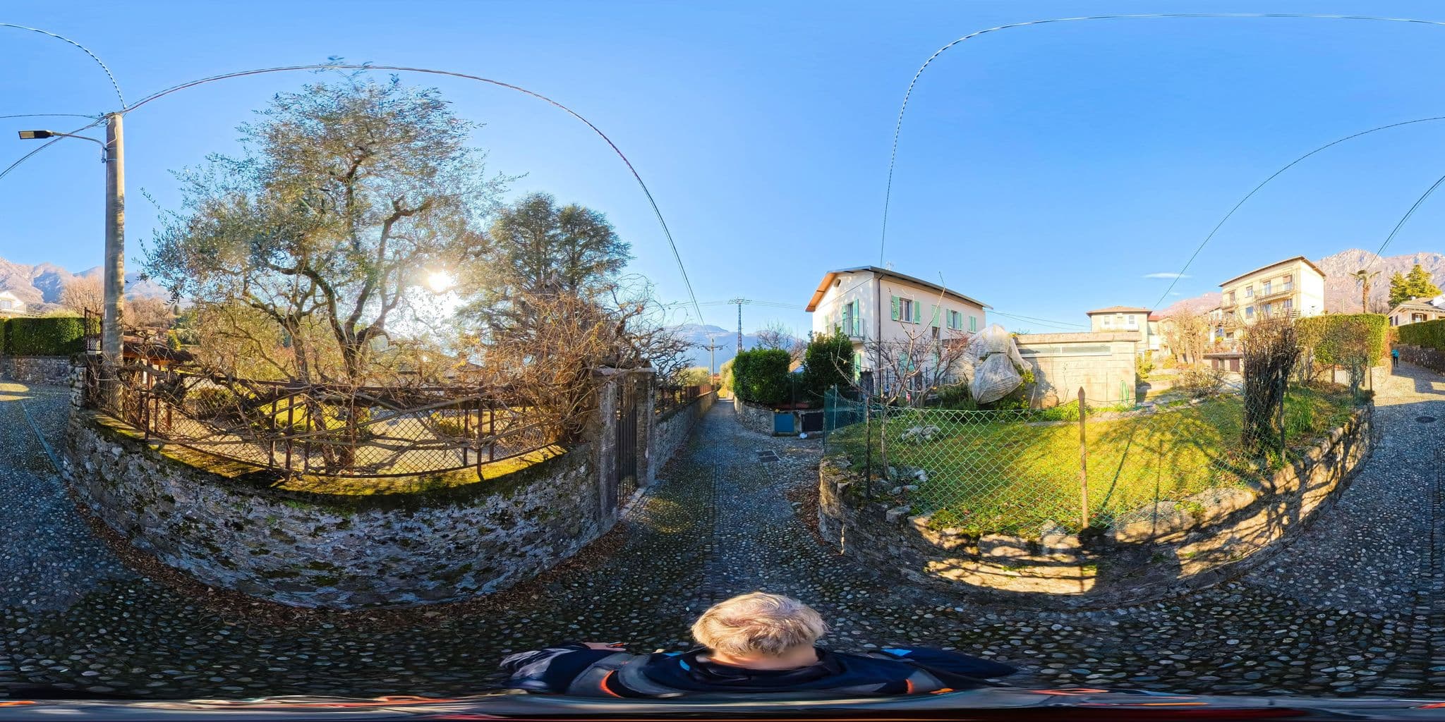Street view near Carpe Diem, Lierna — © Hol_Ger (CC BY-SA · Mapillary)
