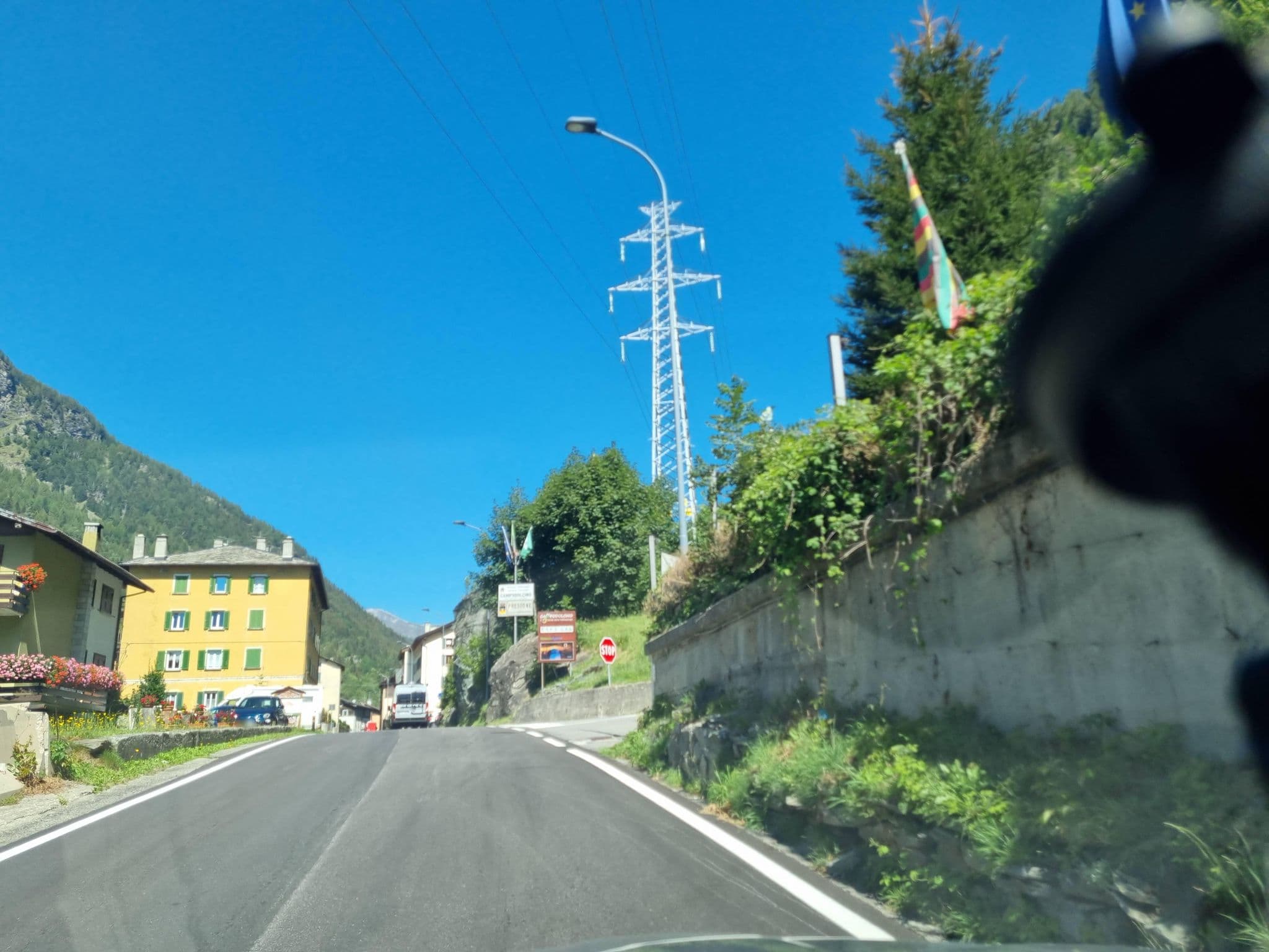 Street view near Albergo Oriental, Chiavenna — © dsmm (CC BY-SA · Mapillary)