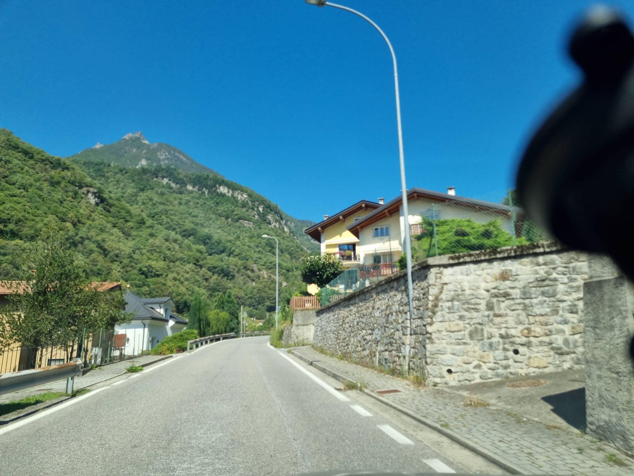 Street view near B&B Valle Spluga Il Pertugio, Chiavenna — © dsmm (CC BY-SA · Mapillary)