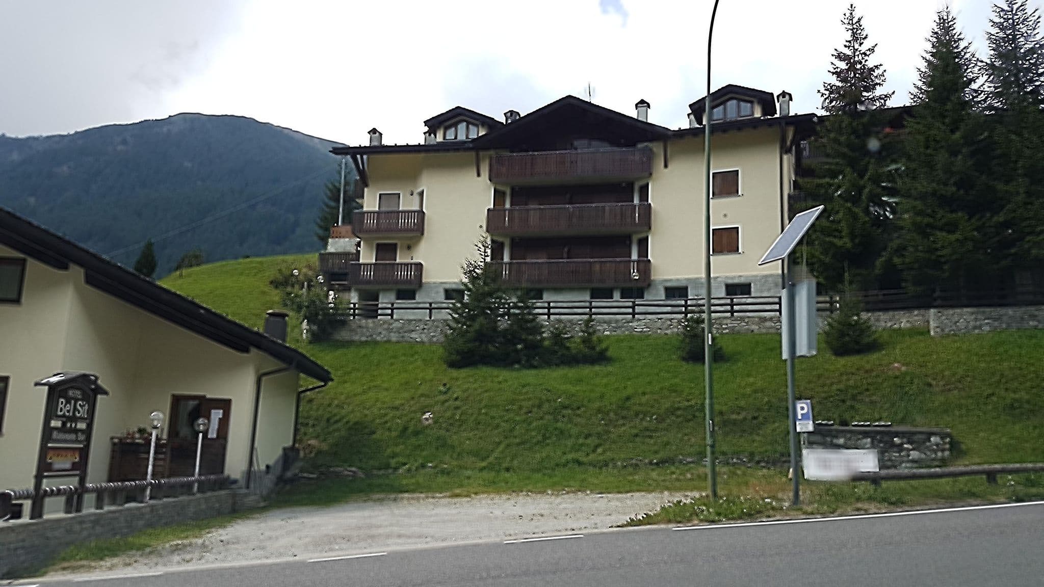 Street view near Hotel Bel Sit, Piuro — © jopparn (CC BY-SA · Mapillary)