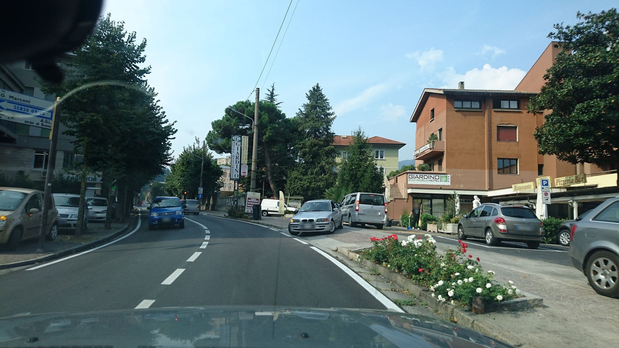 Street view near Hotel Giardino, Breno — © voschix (CC BY-SA · Mapillary)