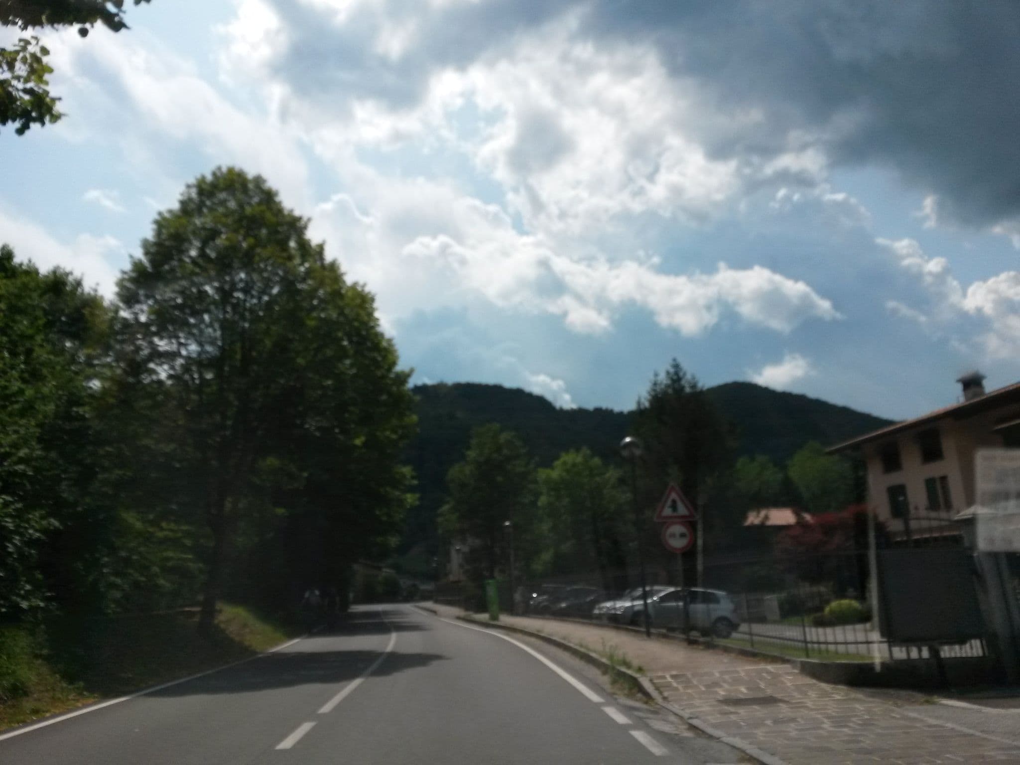 Street view near Bed and Breakfast Il Sogno, Idro — © uwekoch (CC BY-SA · Mapillary)
