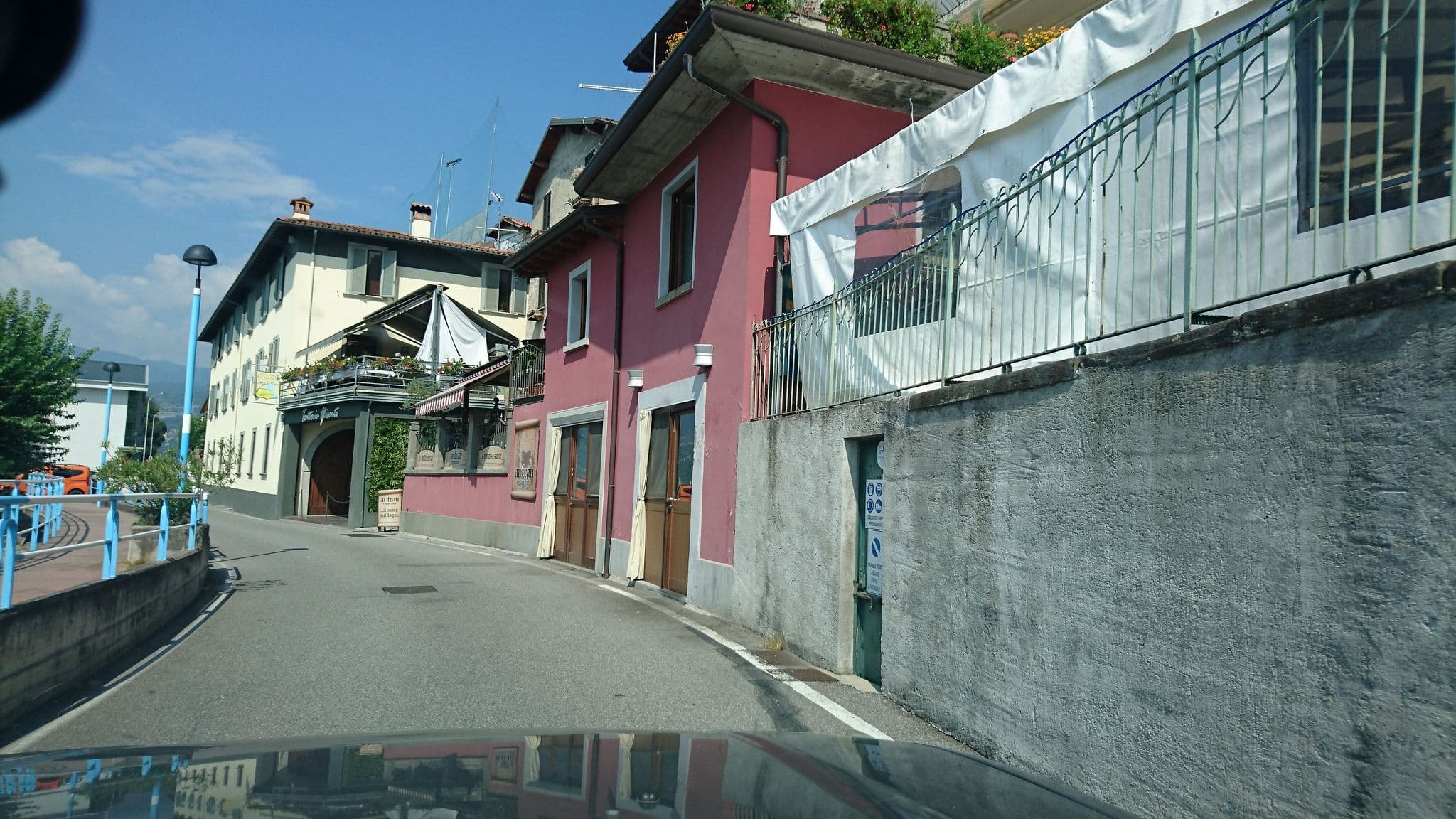Street view near Nest on Lake, Marone — © voschix (CC BY-SA · Mapillary)