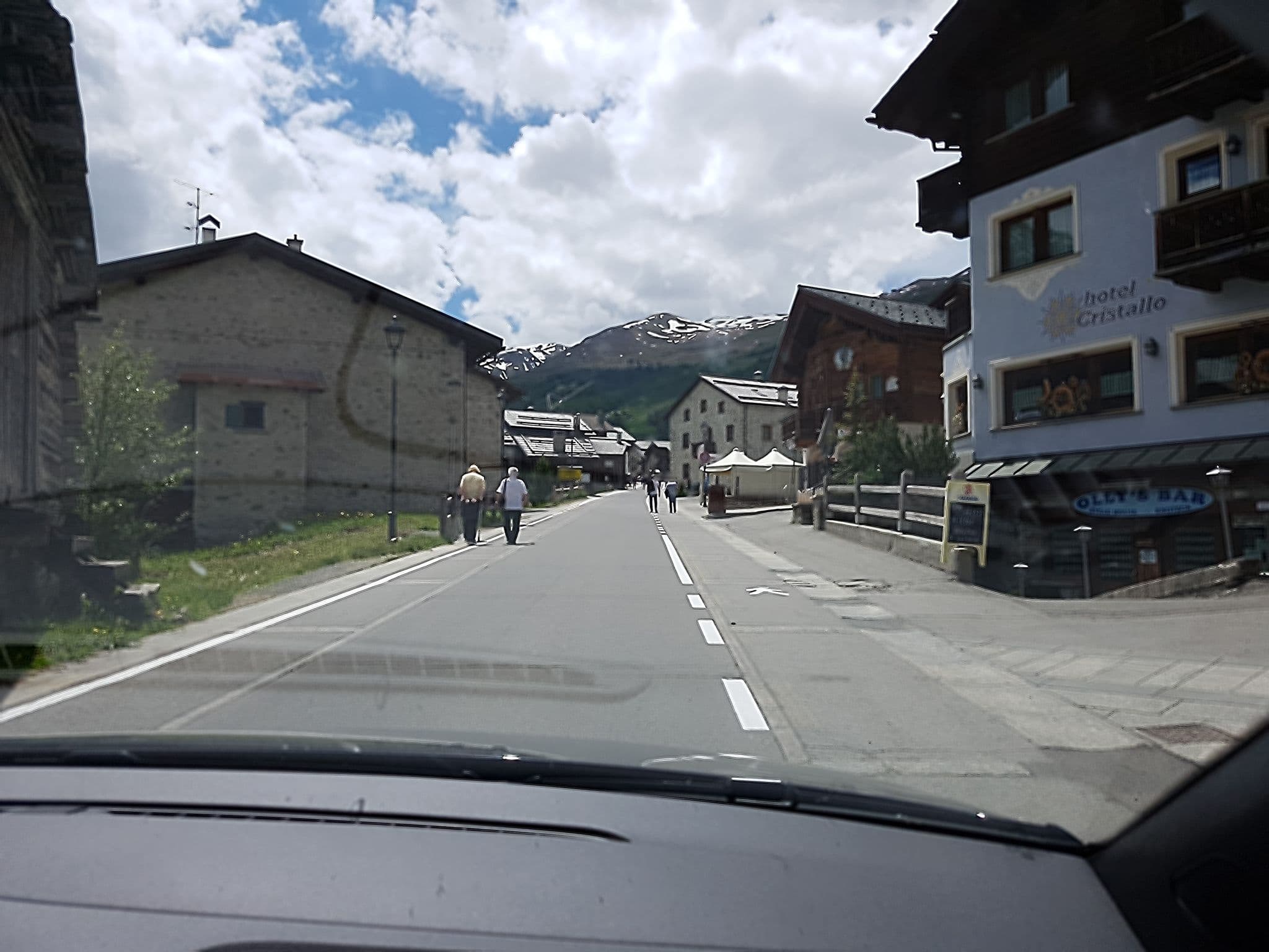 Street view near Baita Malu, Livigno — © axe (CC BY-SA · Mapillary)