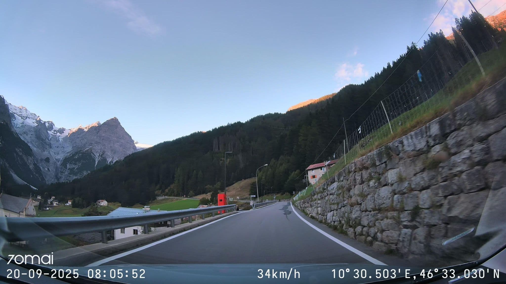 Street view near Hotel Madatsch SAS di Angerer Manuela & Co, Prato Allo Stelvio — © doriel (CC BY-SA · Mapillary)
