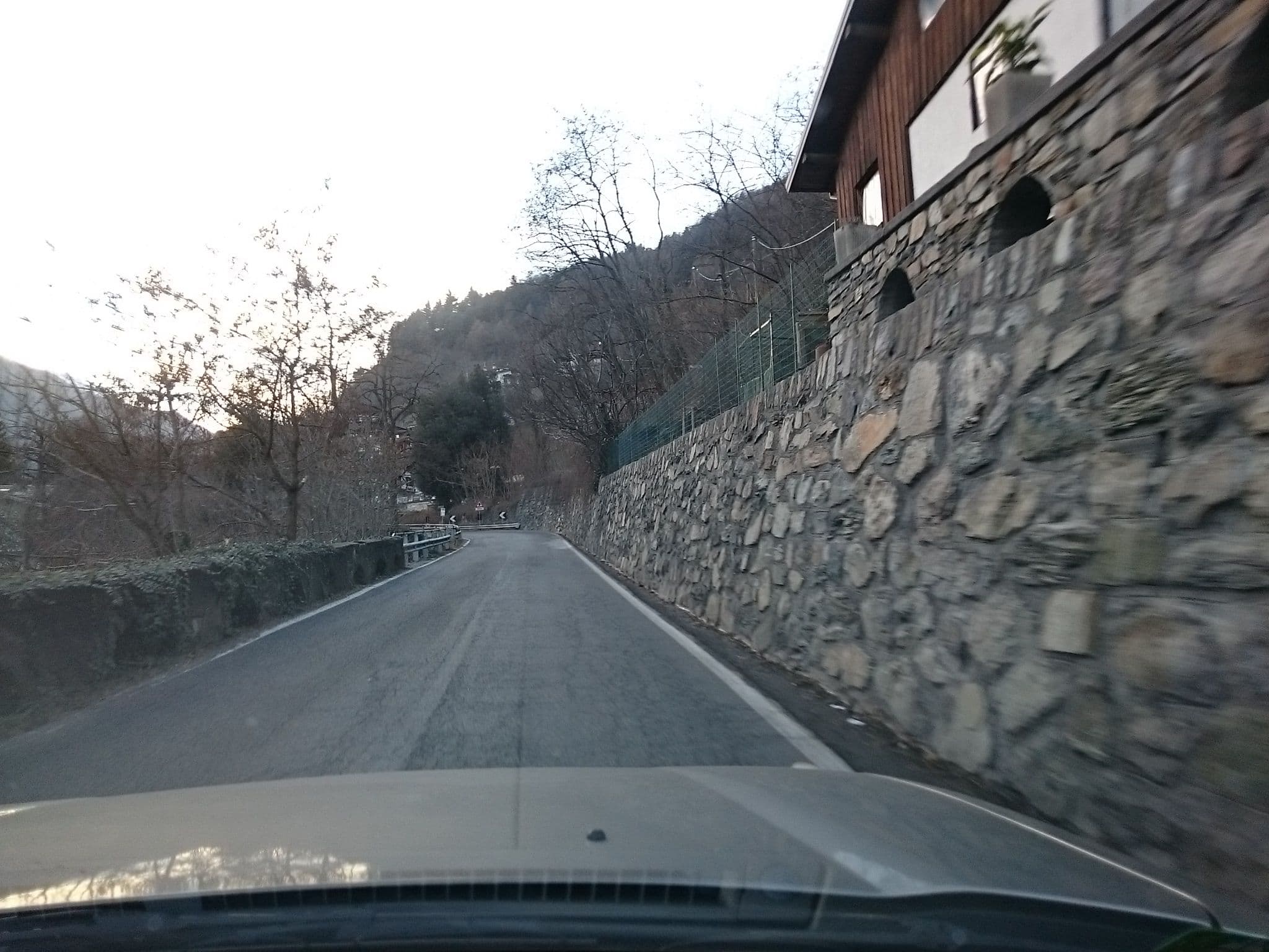 Street view near Villa Amaranta Room and Breakfast, Edolo — © voschix (CC BY-SA · Mapillary)