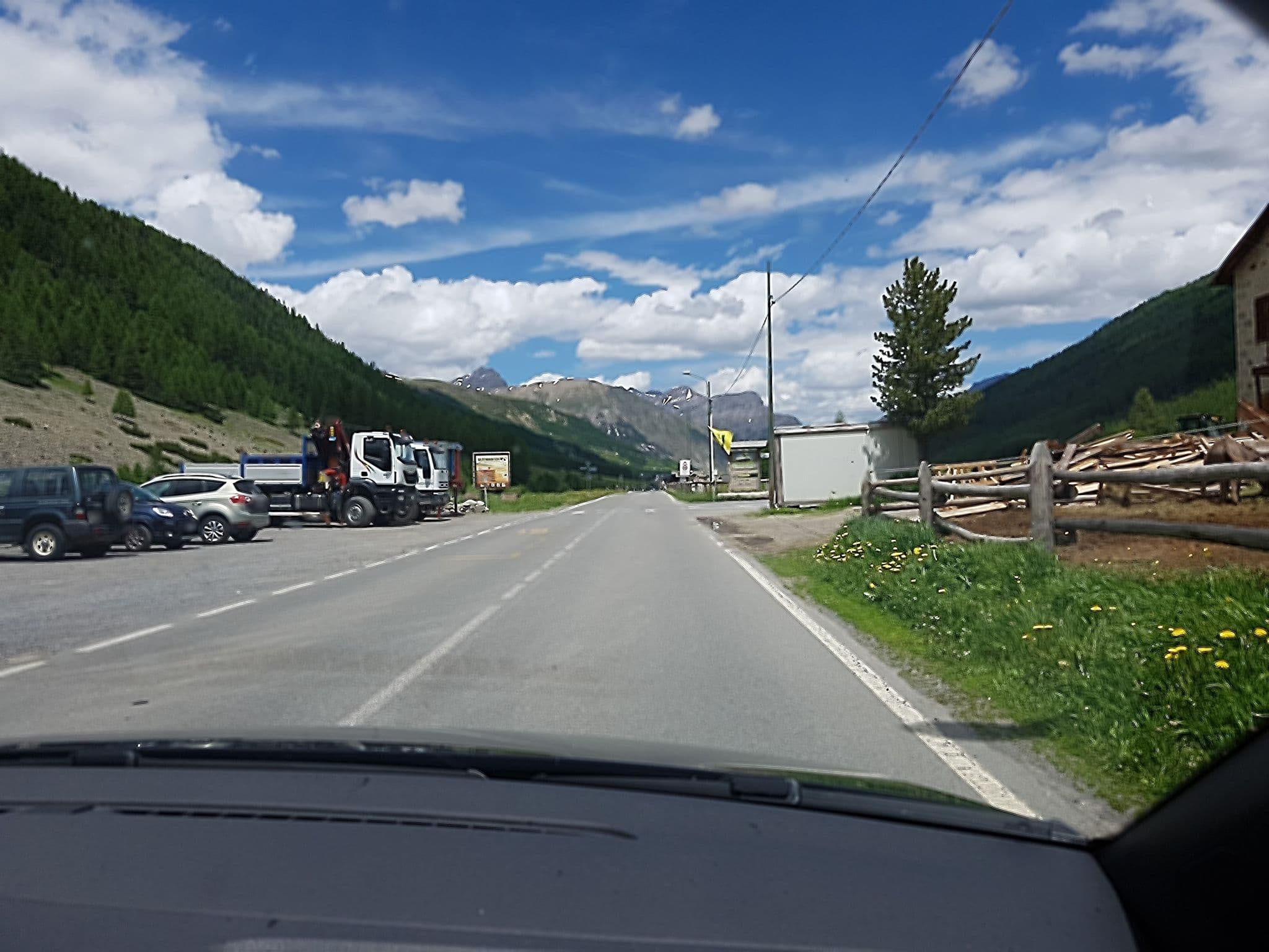 Street view near La Tresenda Hotel and Mountain Farm, Livigno — © axe (CC BY-SA · Mapillary)