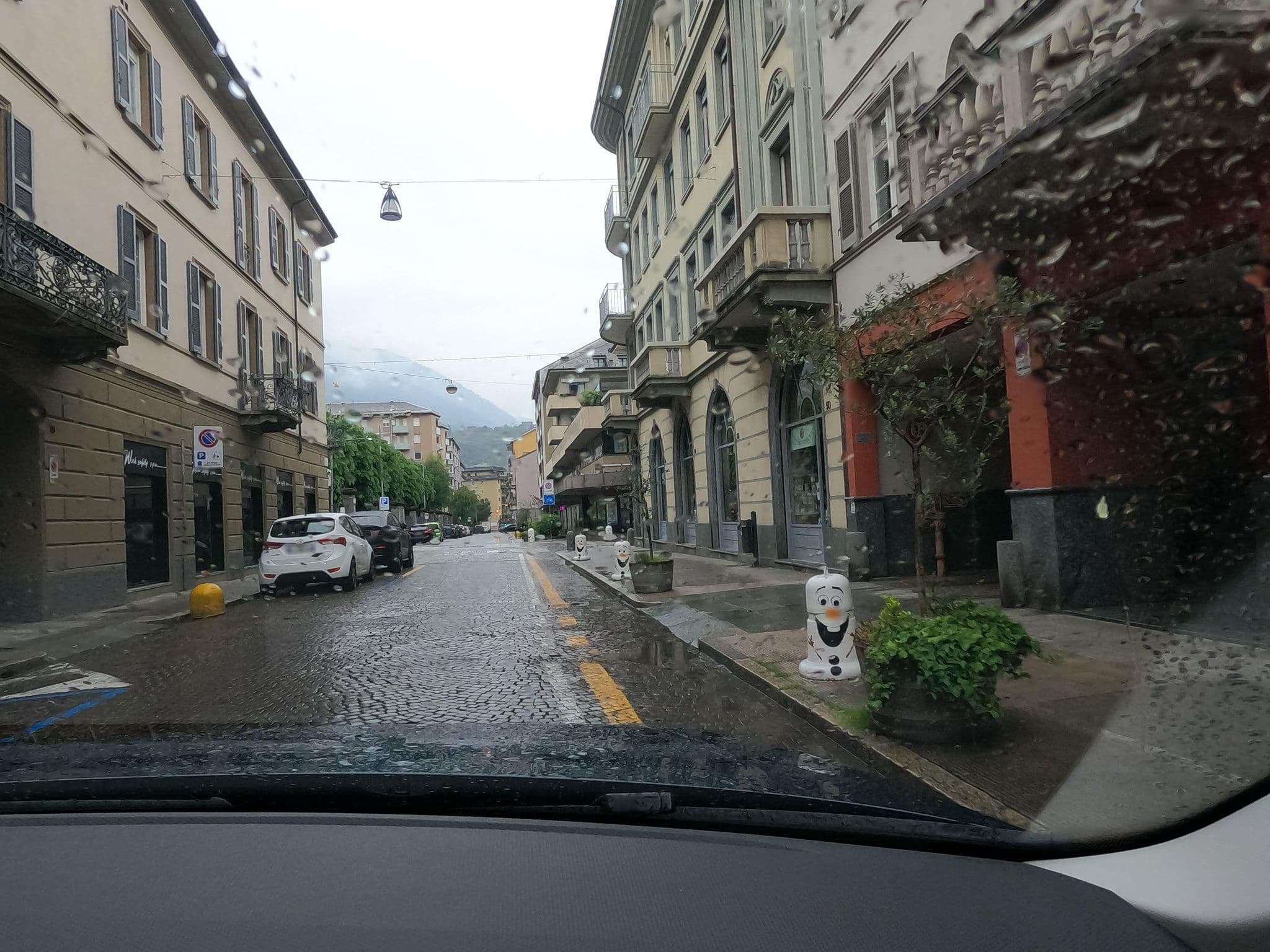 Street view near Residenza CONCORDIA, Sondrio — © borovac (CC BY-SA · Mapillary)