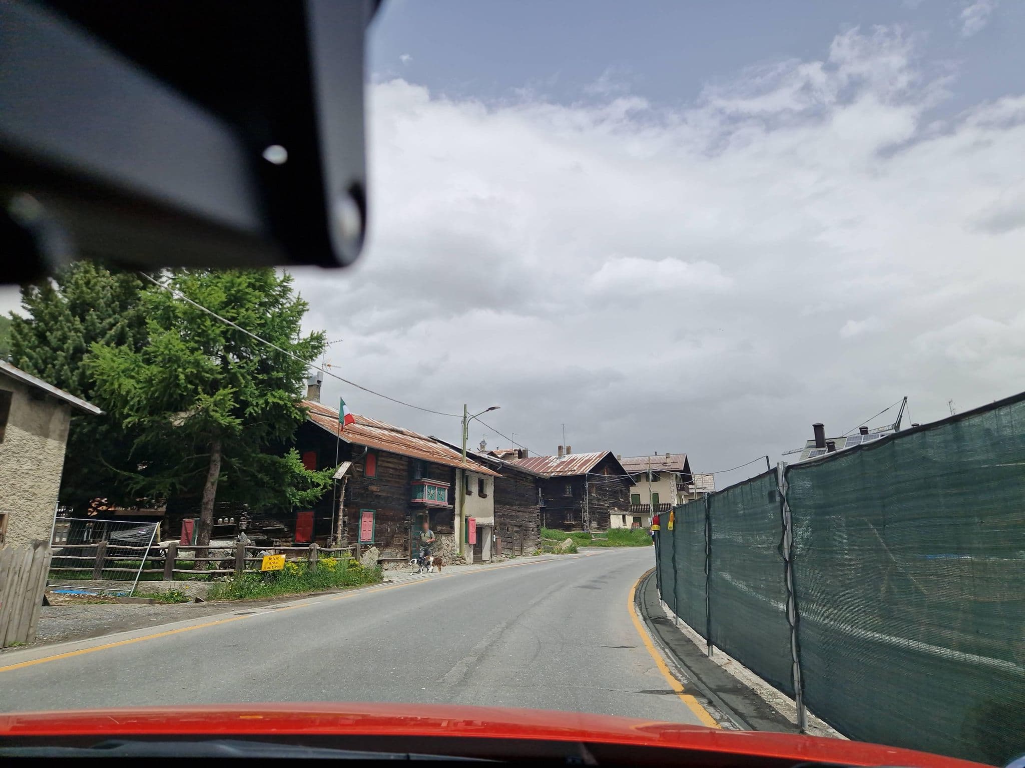 Street view near Lucas Haus, Livigno — © mcliquid (CC BY-SA · Mapillary)