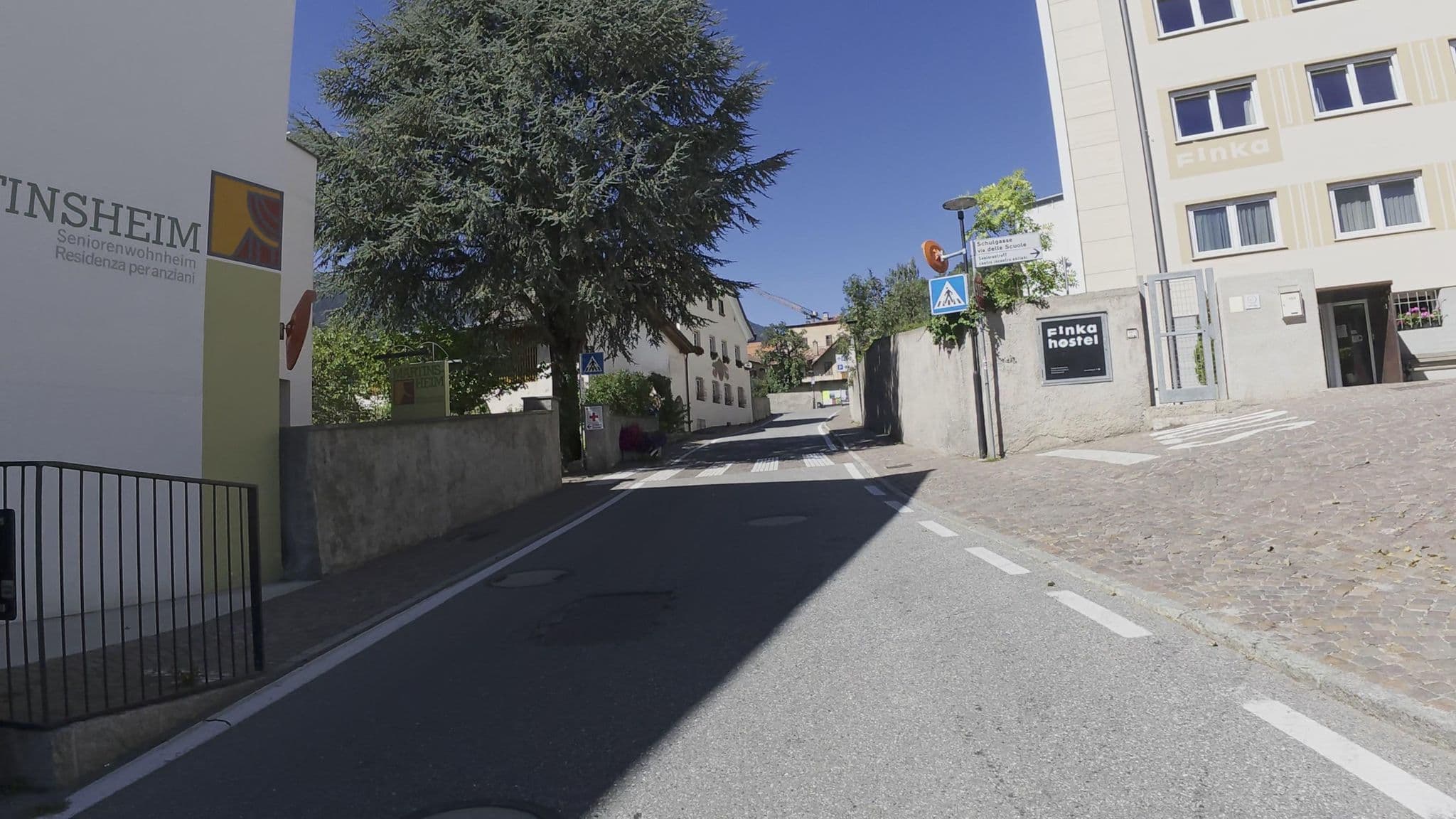 Street view near Albergo Cervo, Malles Venosta — © Guzzi_Franze (CC BY-SA · Mapillary)